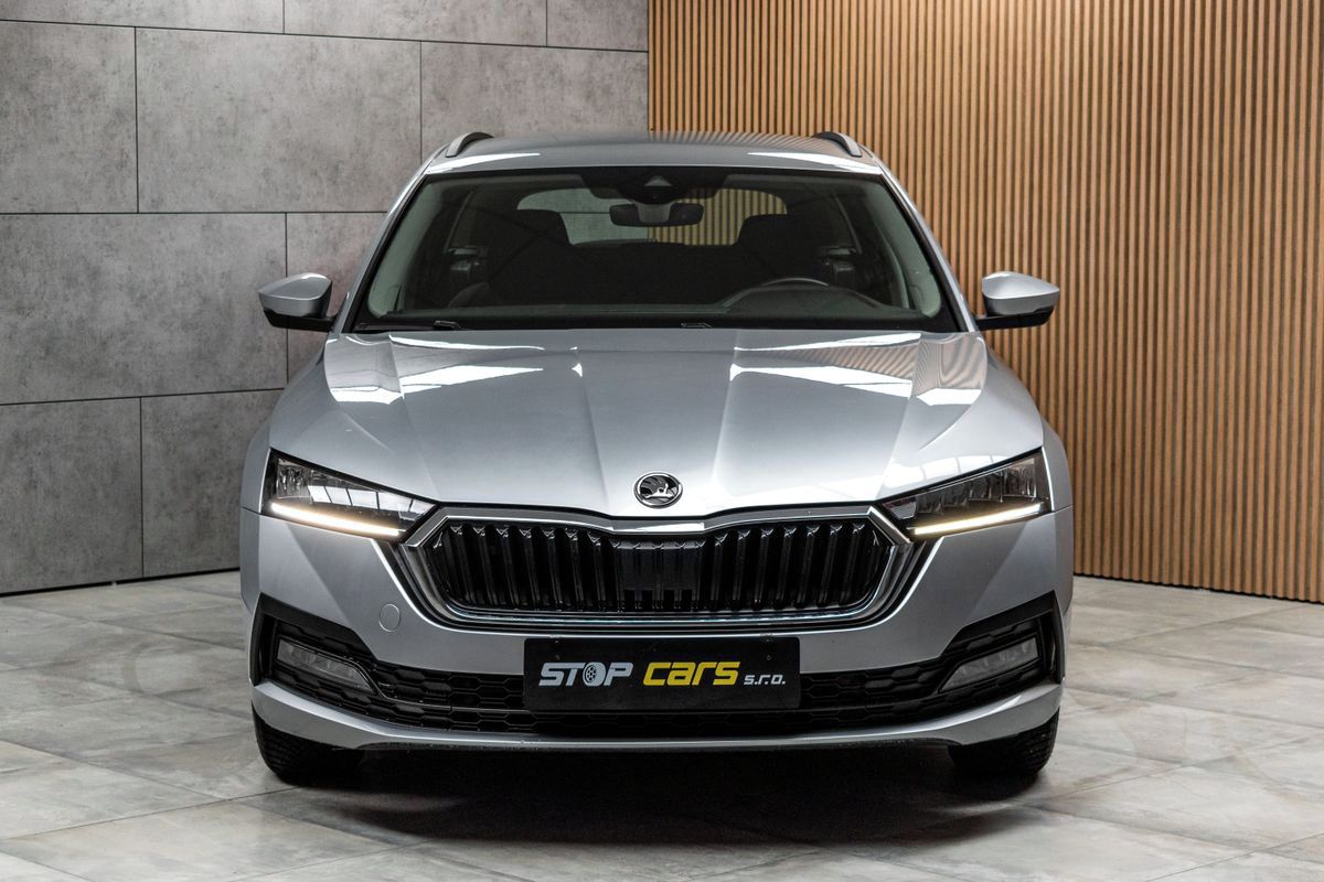 Škoda Octavia, 2.0TDi*AMBITION*DPH*SERVIS - fotka 2