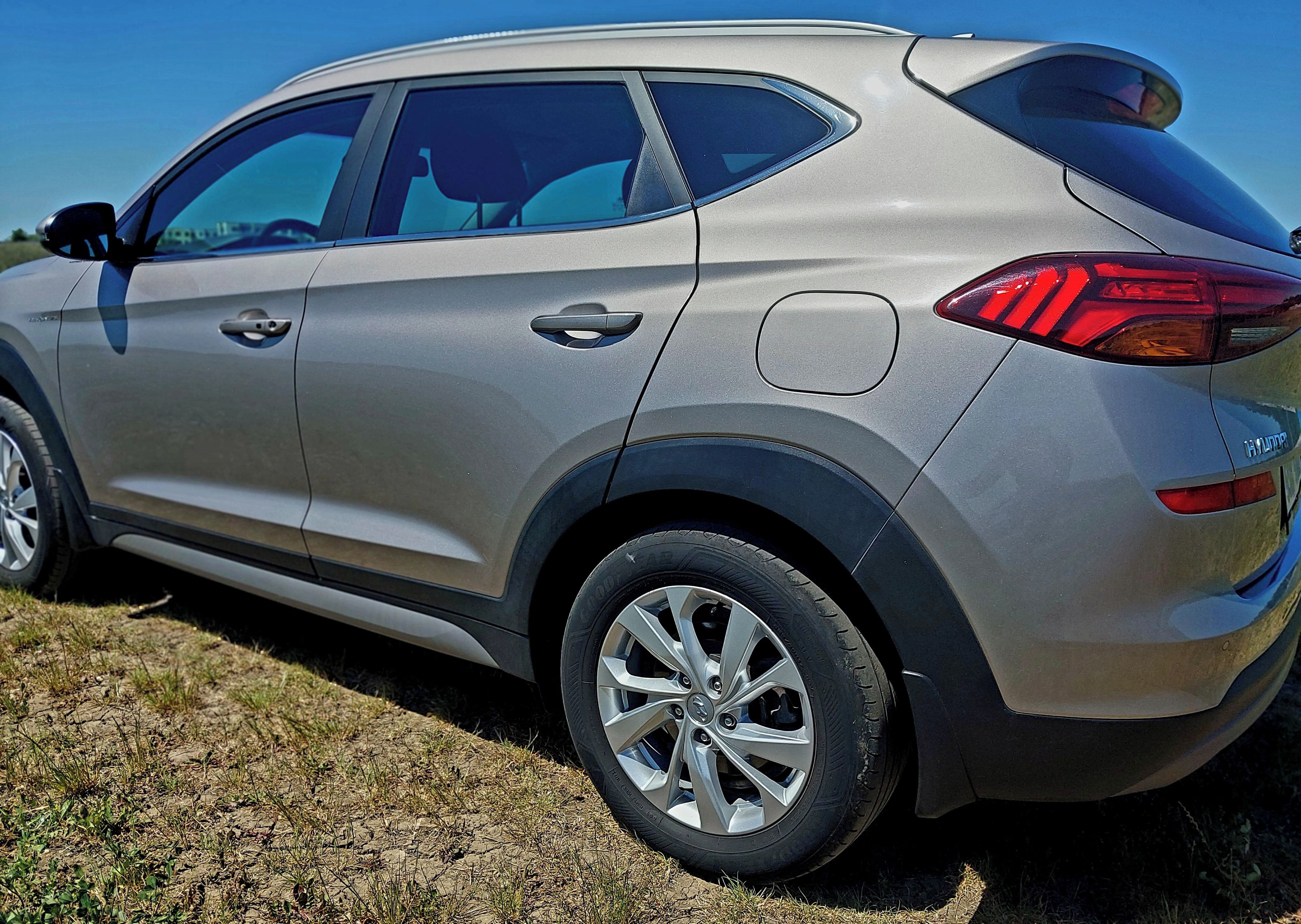 Hyundai Tucson, 2.0CRDi,4x4,ČR,1.maj,Adventure - fotka 6