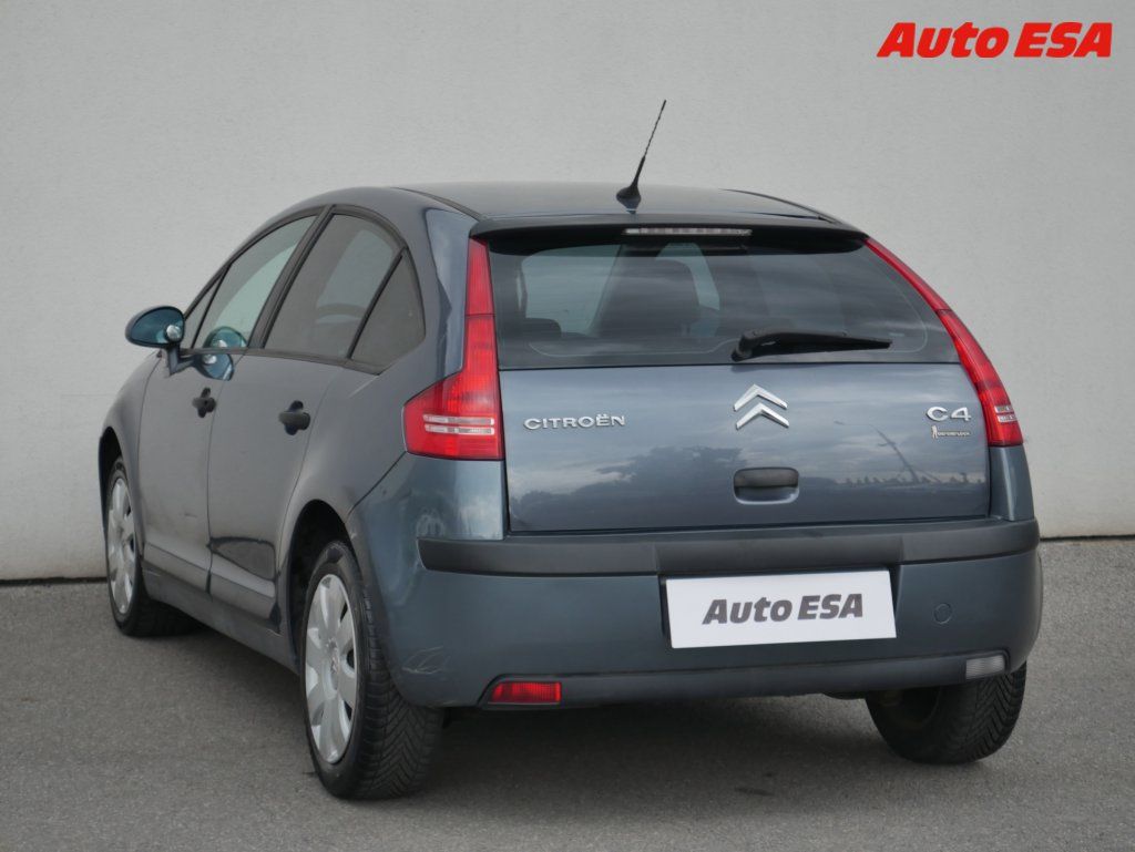 Citroën C4, 1.4 16V - fotka 6