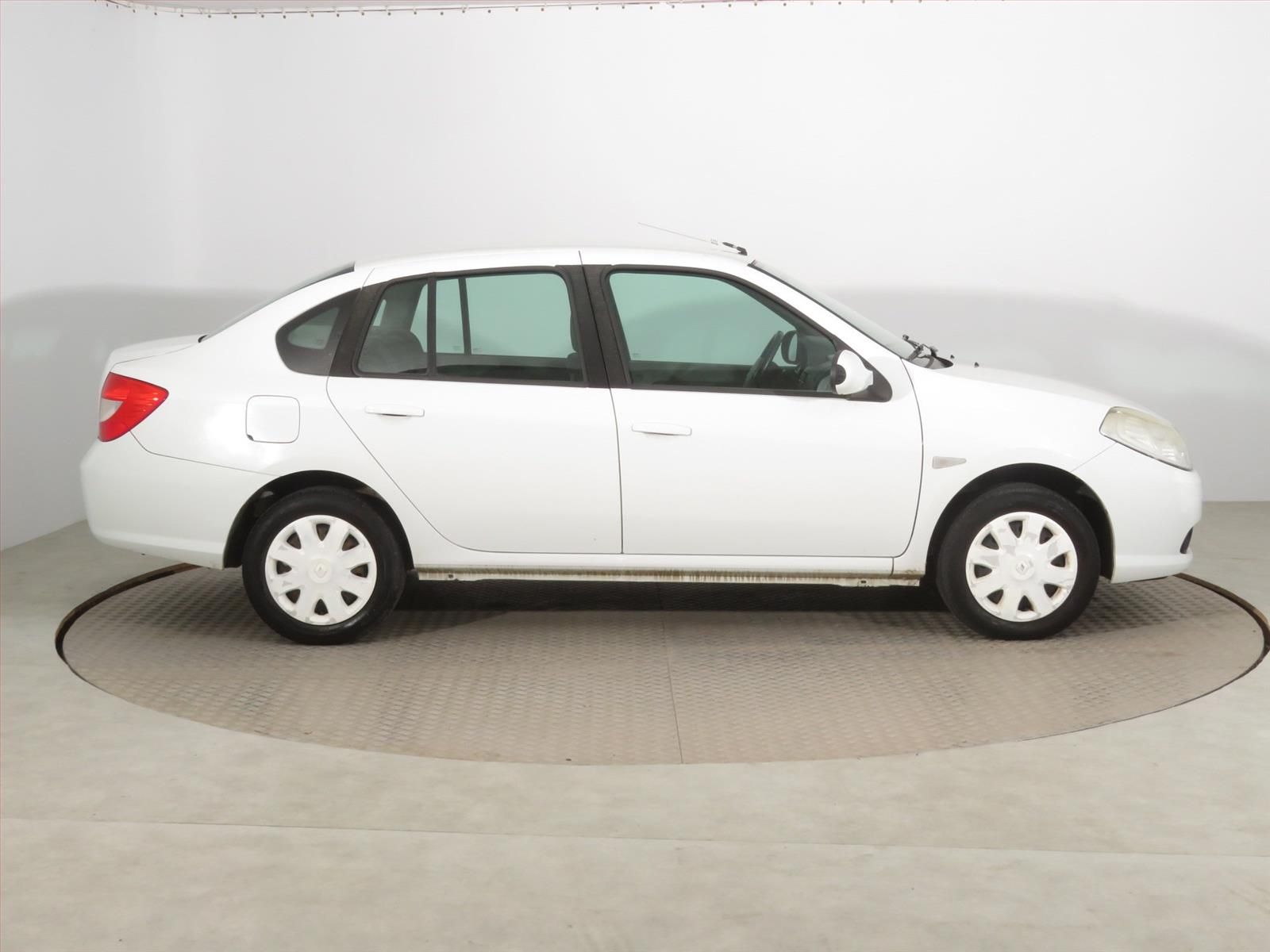 Renault Thalia, 1.2 16V, dobrý stav - fotka 6
