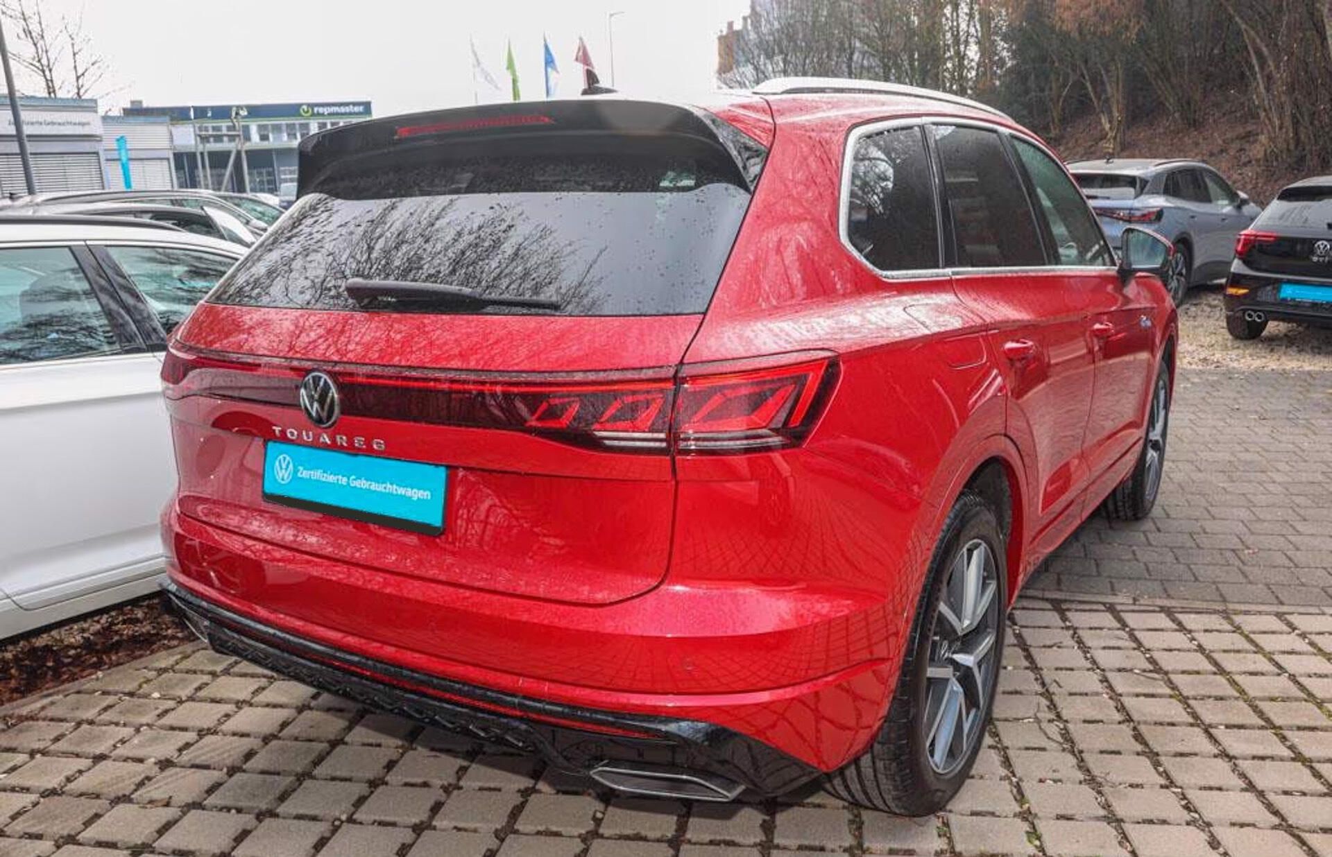 Volkswagen Touareg, TDI 210kW R-Line Pano NezT HuD - fotka 2