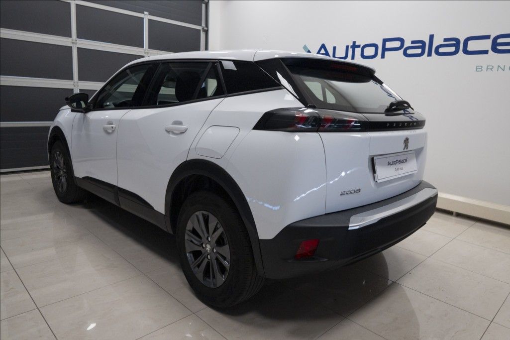 Peugeot 2008, 1,2 i ČR 1. MAJ SERVIS PEUGEOT - fotka 6