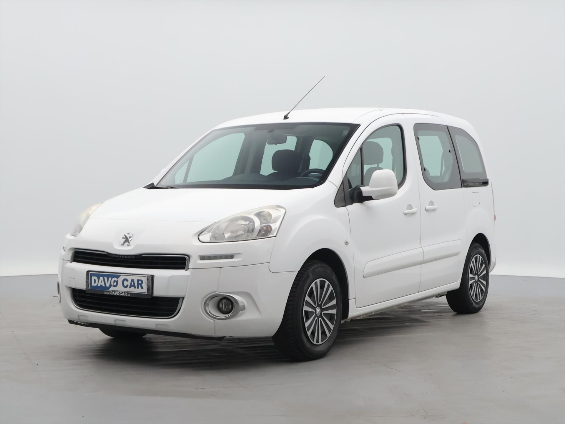 Peugeot Partner Tepee, 1,6 VTi 98k CZ Klima Active - fotka 3
