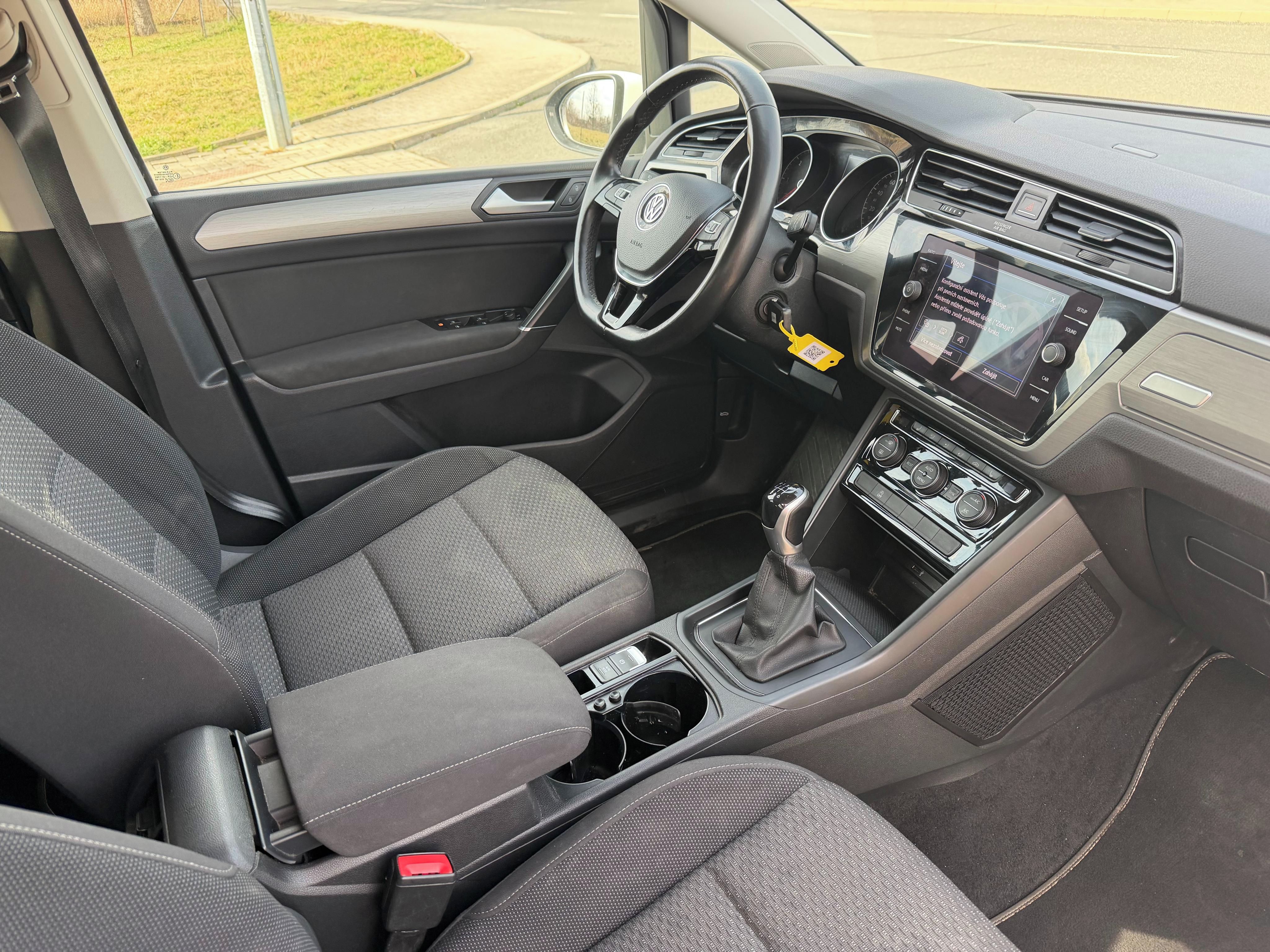 Volkswagen Touran, 2,0 Tdi 110kW 7 míst - fotka 6