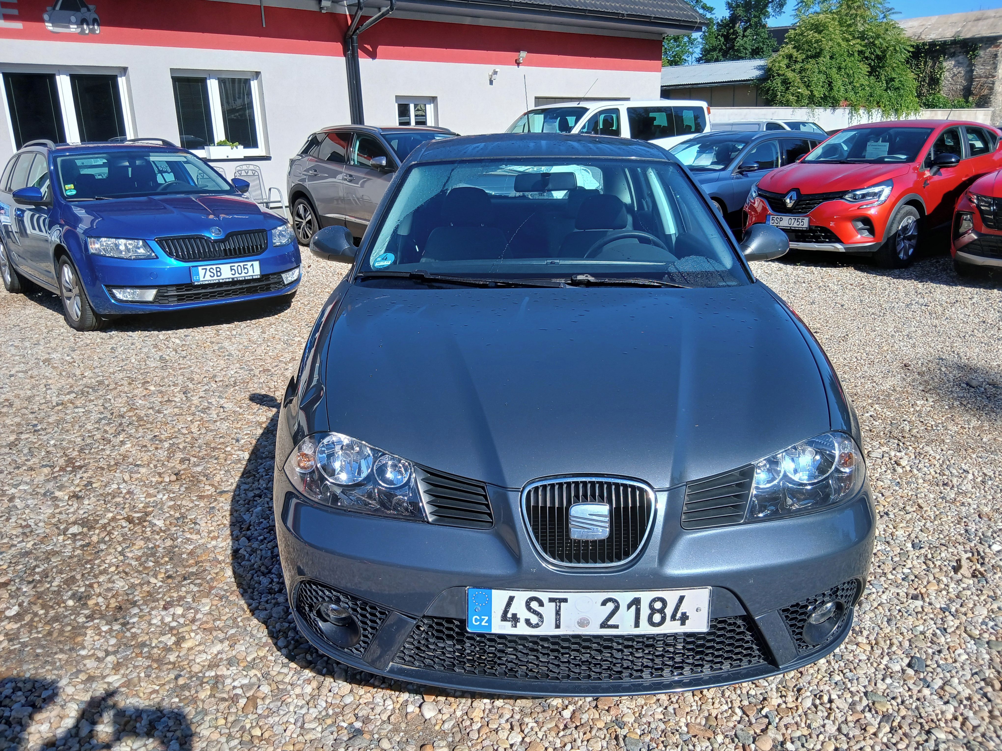 Seat Ibiza, 1.2i 12V 51KW Klima+Zimní kola - fotka 2