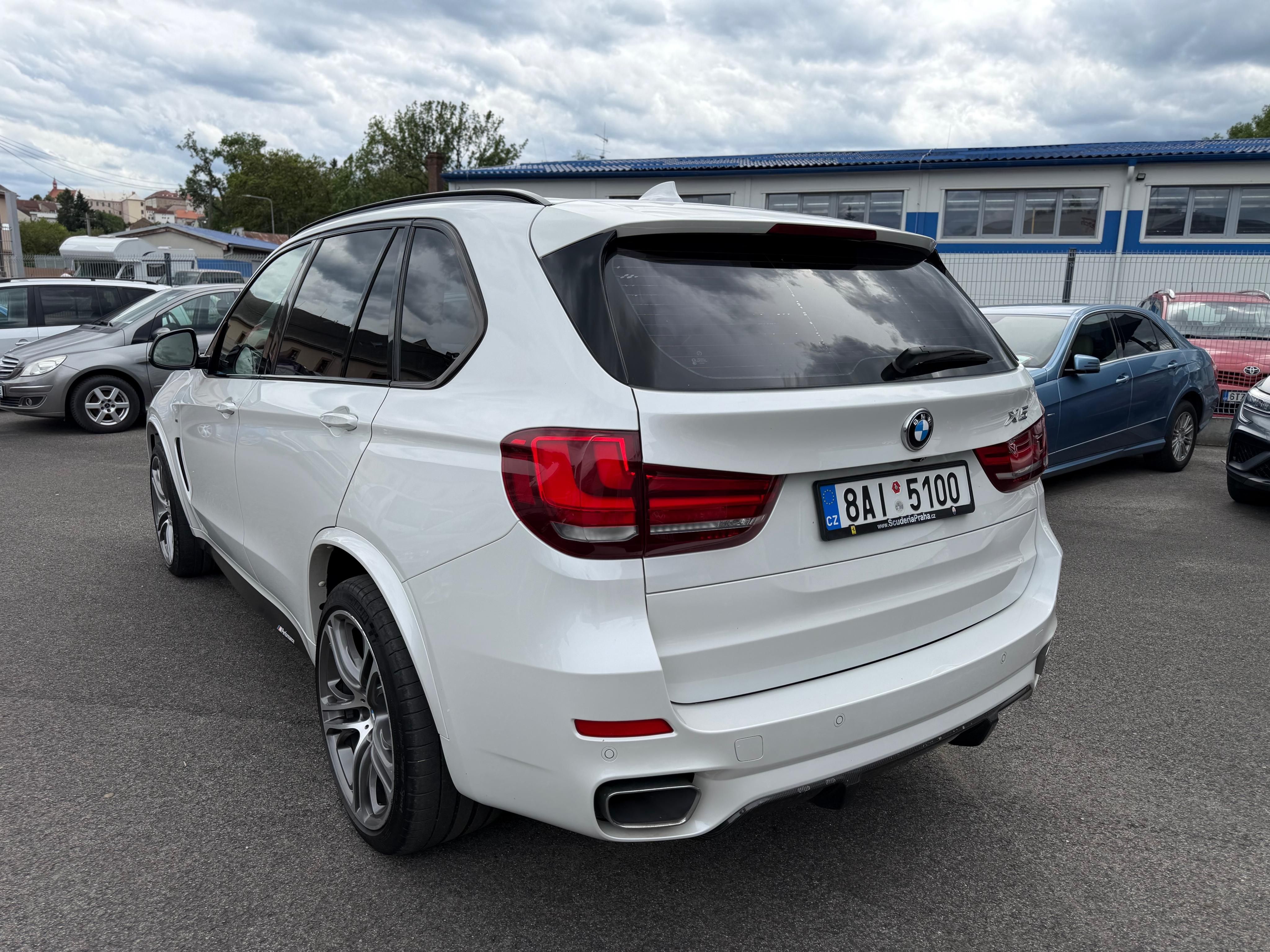 BMW X5, X-drive 40D, 230kw - fotka 2