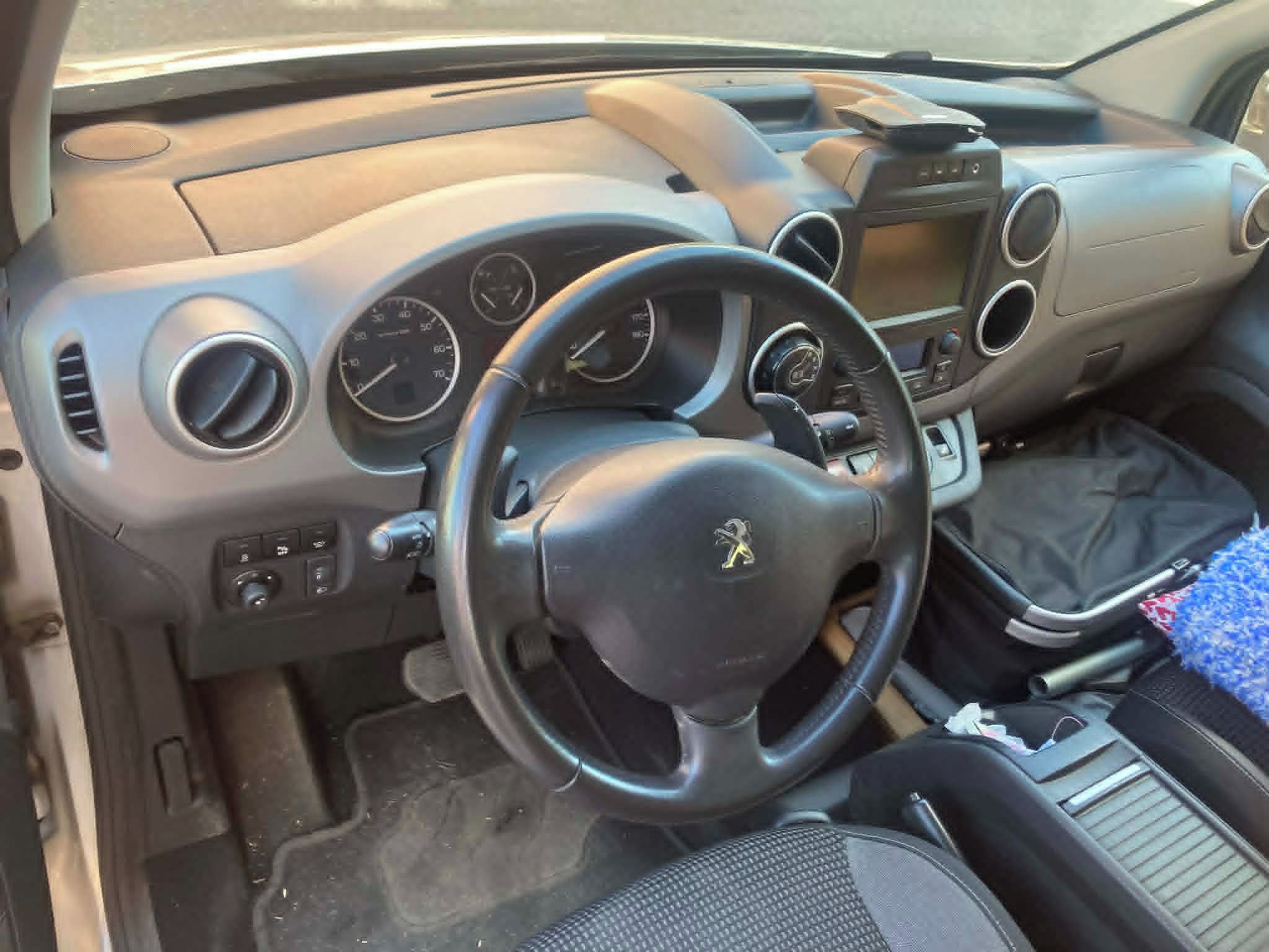 Peugeot Partner Tepee, 1,6 HDI AUTOMAT+KLIMA+TEMPOMAT - fotka 6
