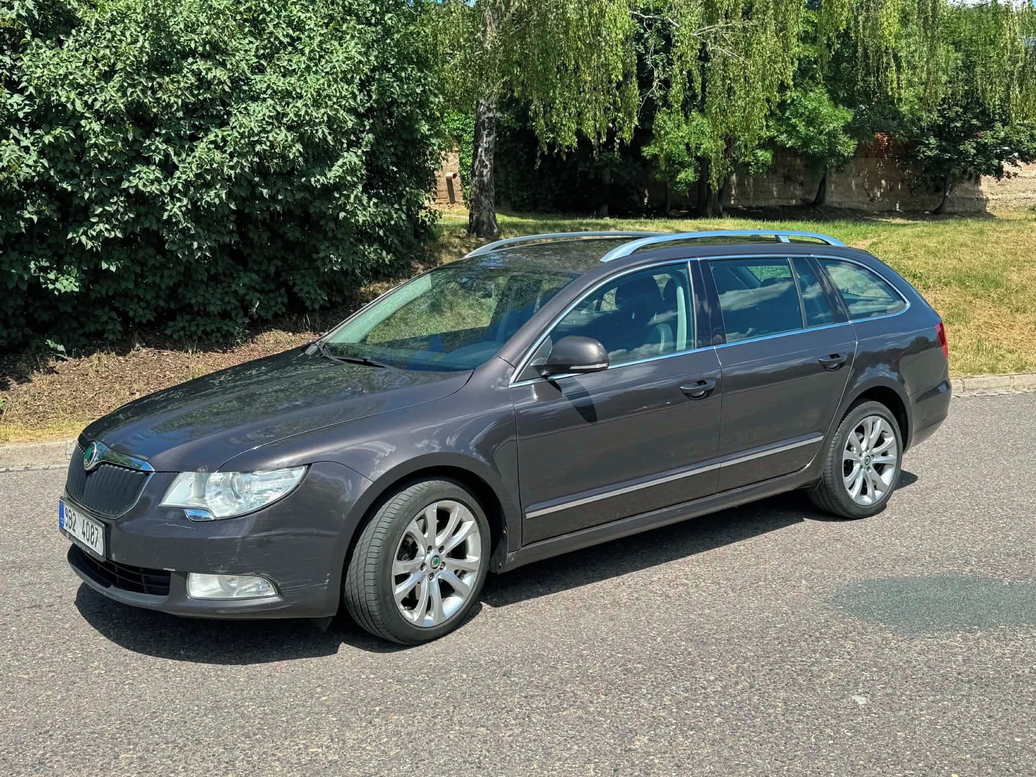 Škoda Superb - fotka 3