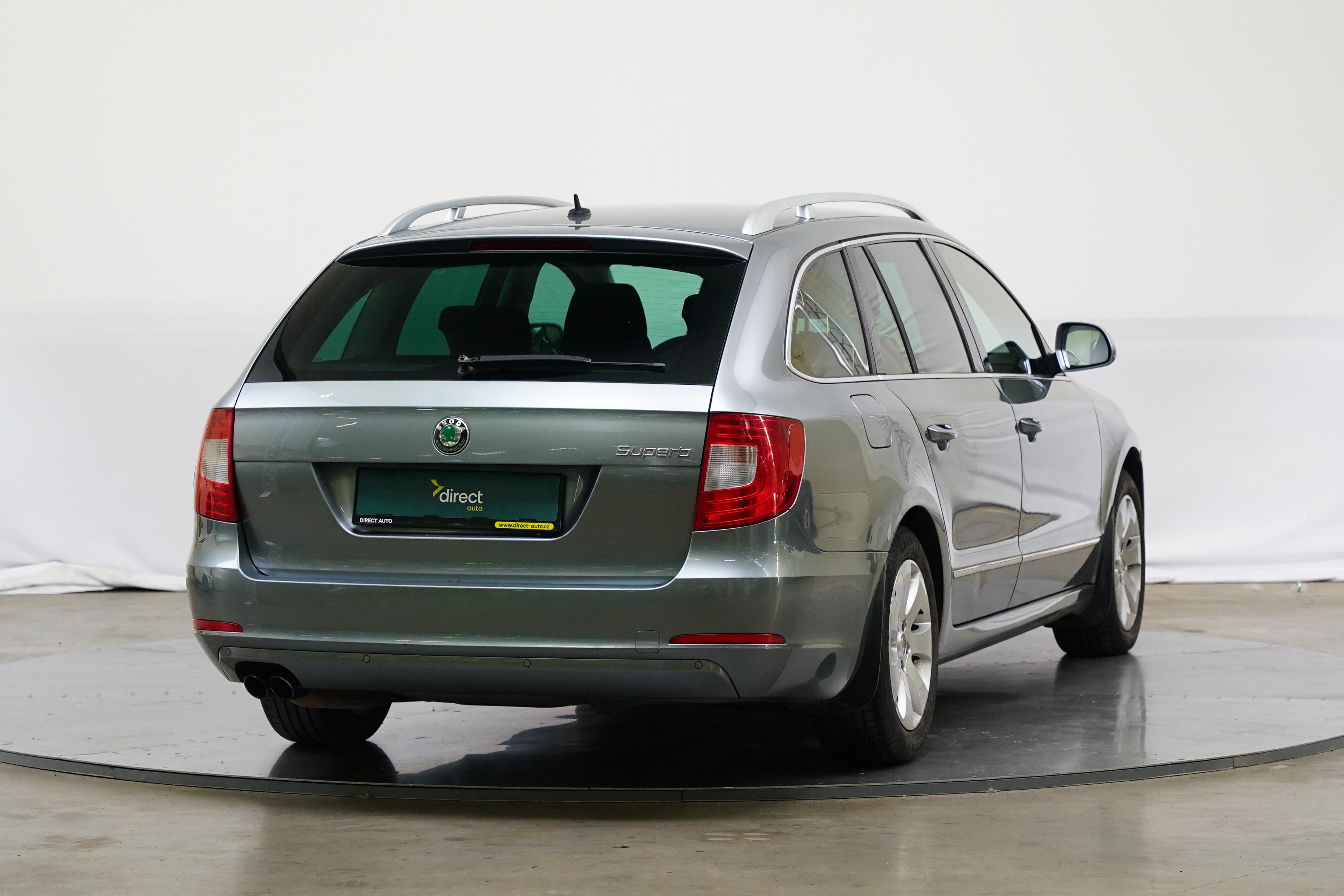 Škoda Superb, 2.0 TDI 103 kW Ambition - fotka 2