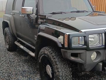 Hummer H3