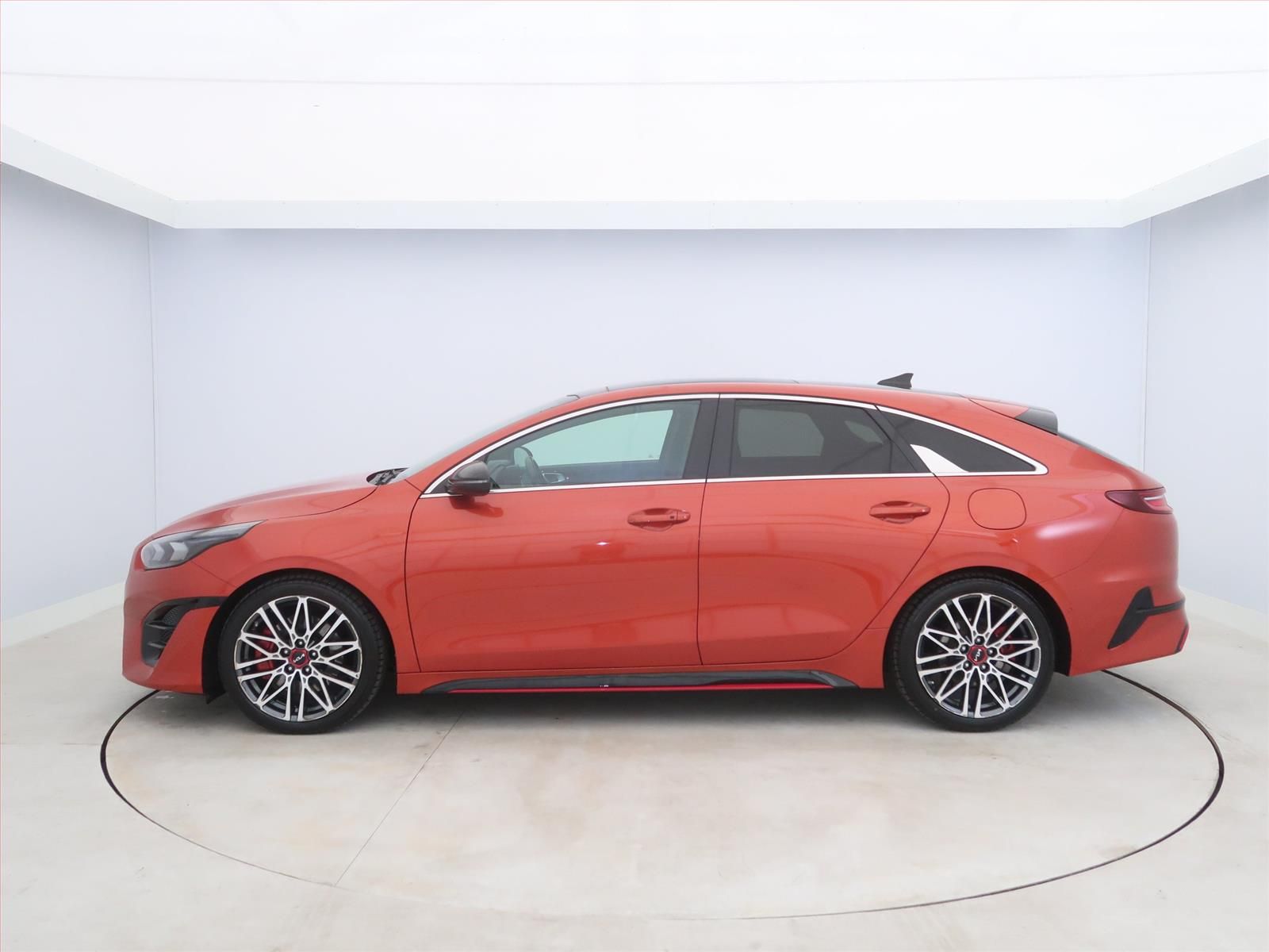 Kia ProCeed, GT 1.6 T-GDI, Automat - fotka 3