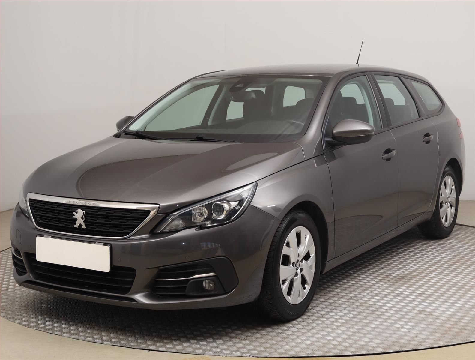 Peugeot 308, 1.6 BlueHDi, Navi - fotka 2