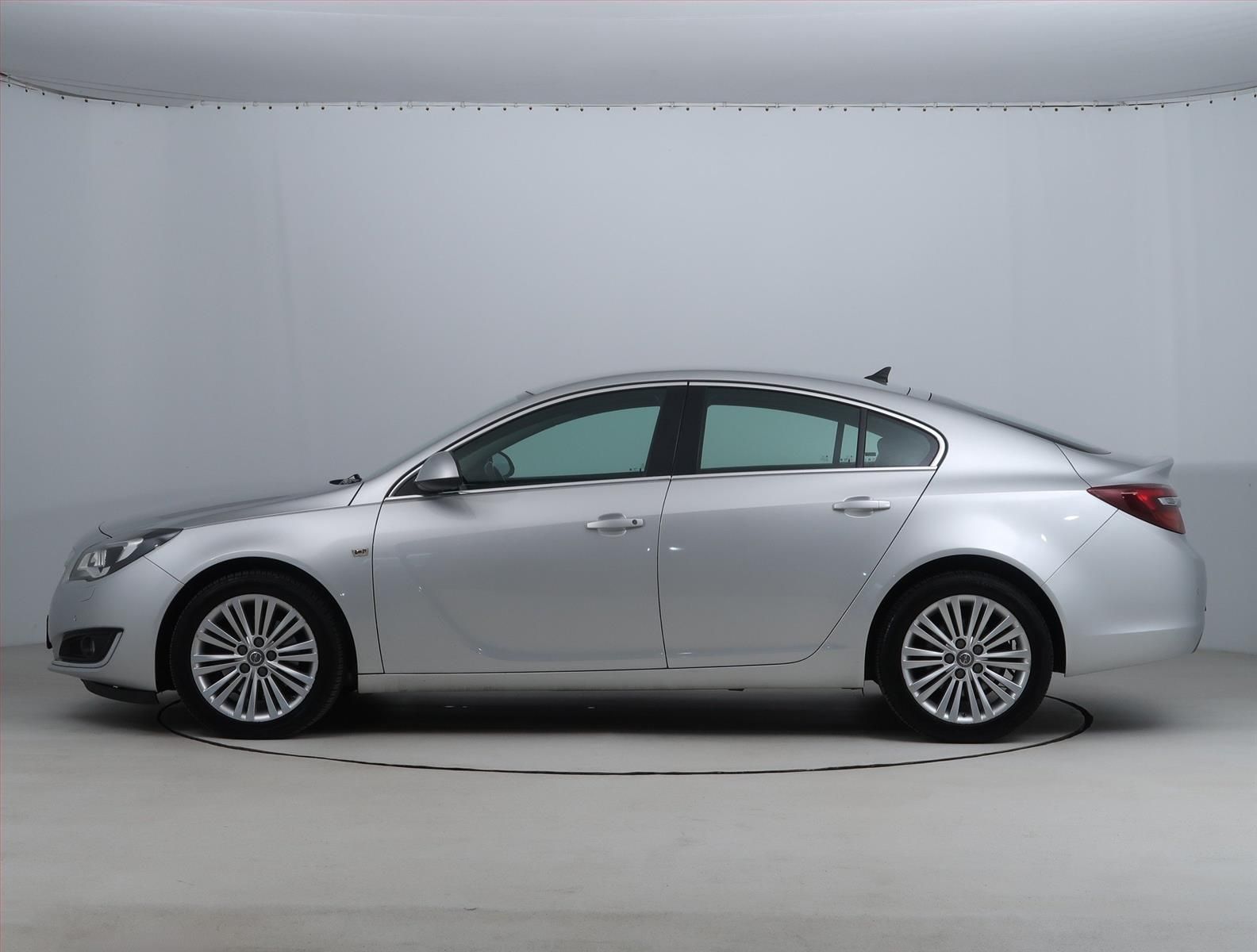 Opel Insignia, 2.0 CDTI, Automat, Navi - fotka 3