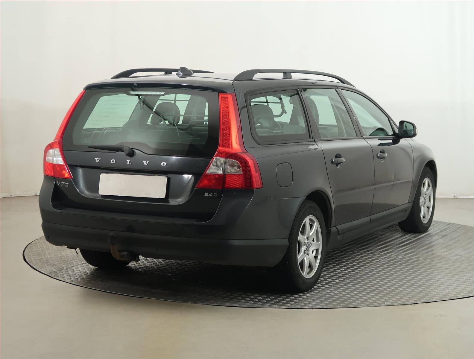 Volvo V70, 2.4 D, Automat, po STK, Tažné - fotka 5