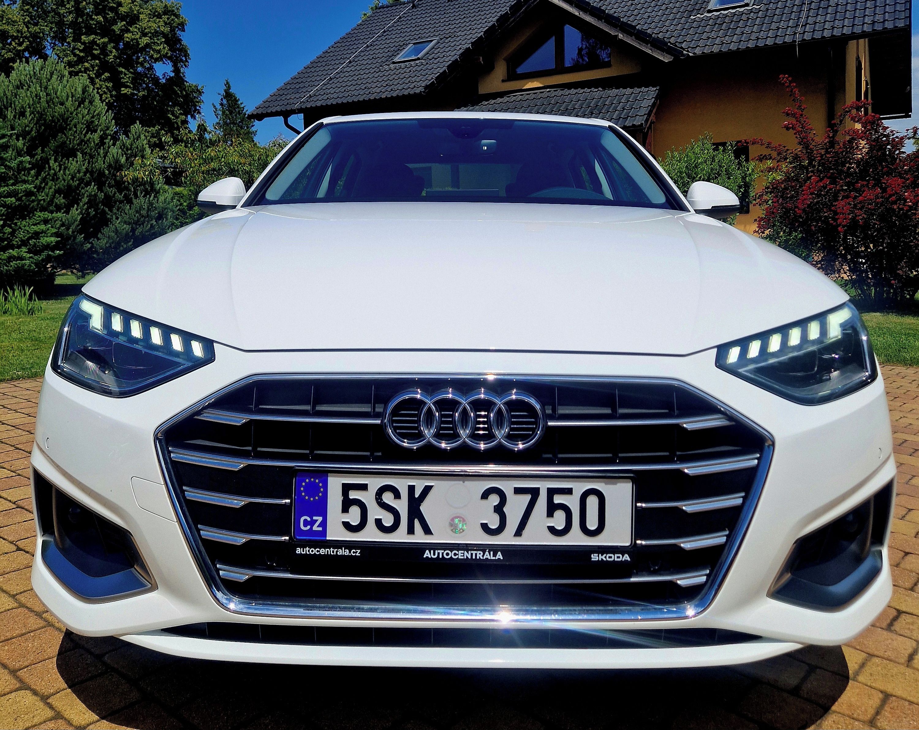 Audi A4, 35 TFSI 110kw Stronic Virtual - fotka 4