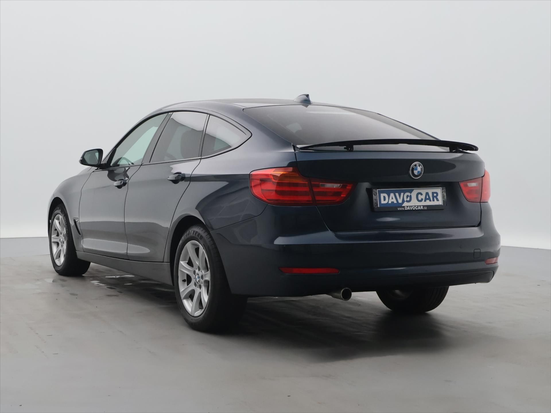 BMW Řada 3, 2.0 320d 135kW GT Xenon - fotka 5