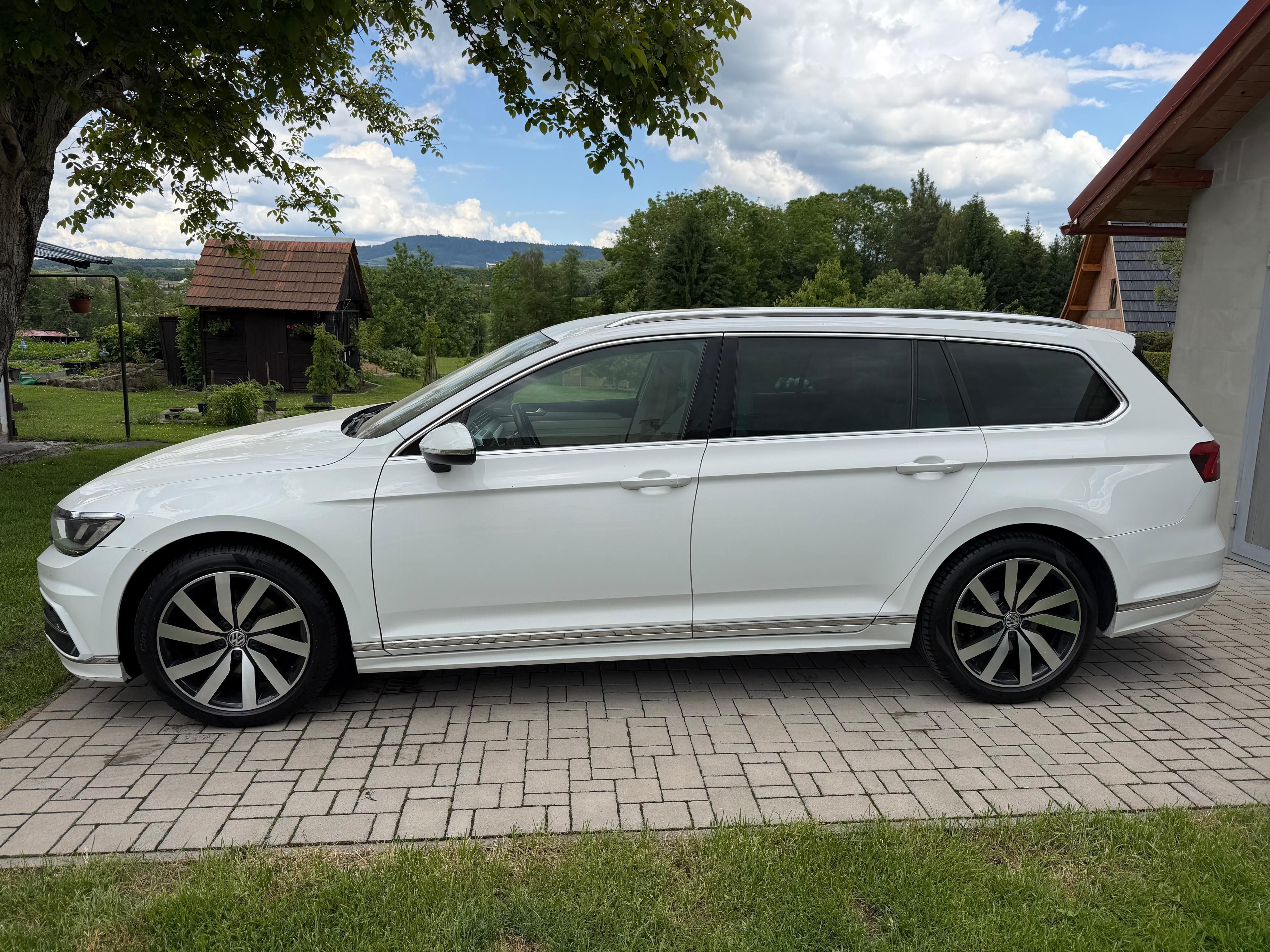 Volkswagen Passat, 2,0TDI/110kW, DSG7 - fotka 2