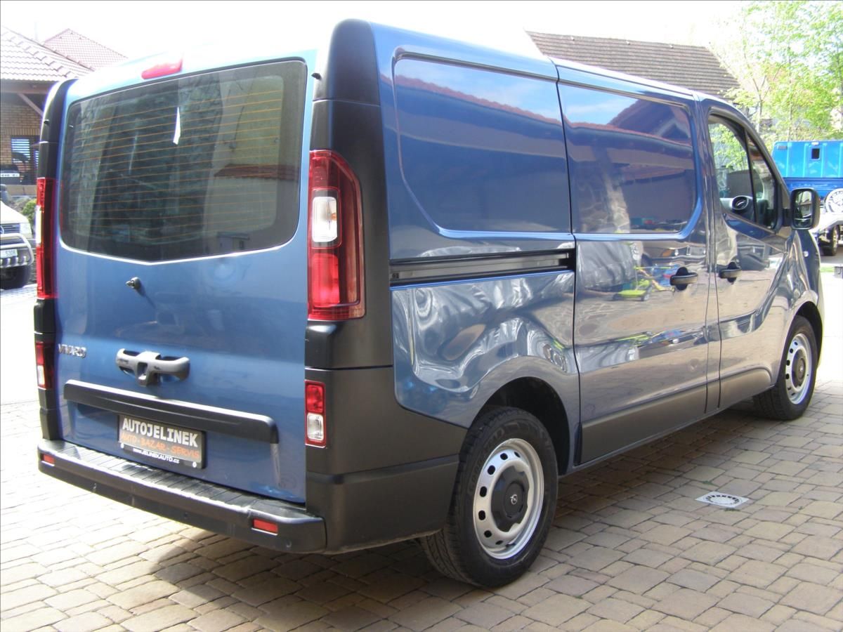 Renault Trafic, 1,6   OPEL VIVARO CDTI 89KW - fotka 5