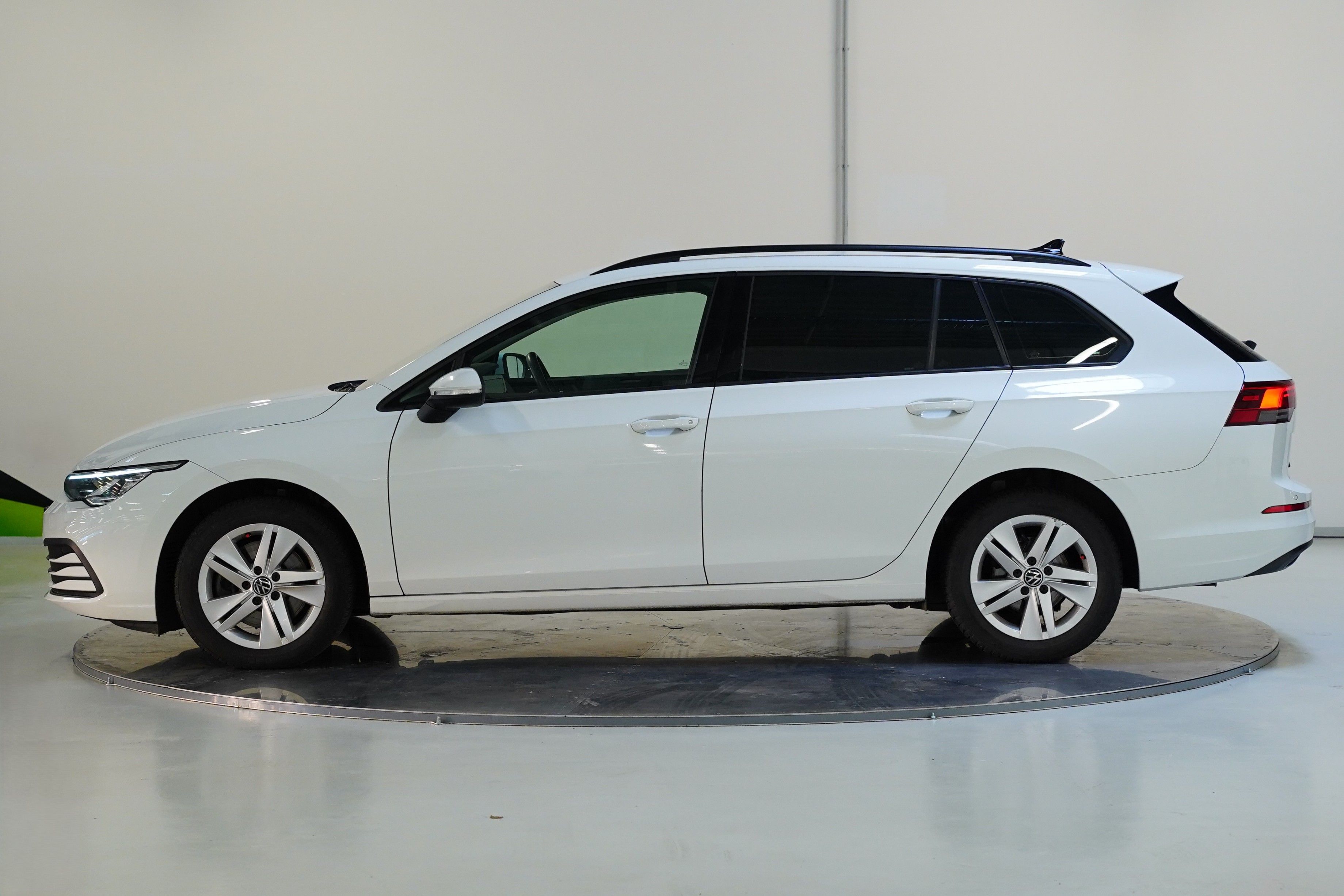 Volkswagen Golf, 2.0 TDI 85 kW Life - fotka 3