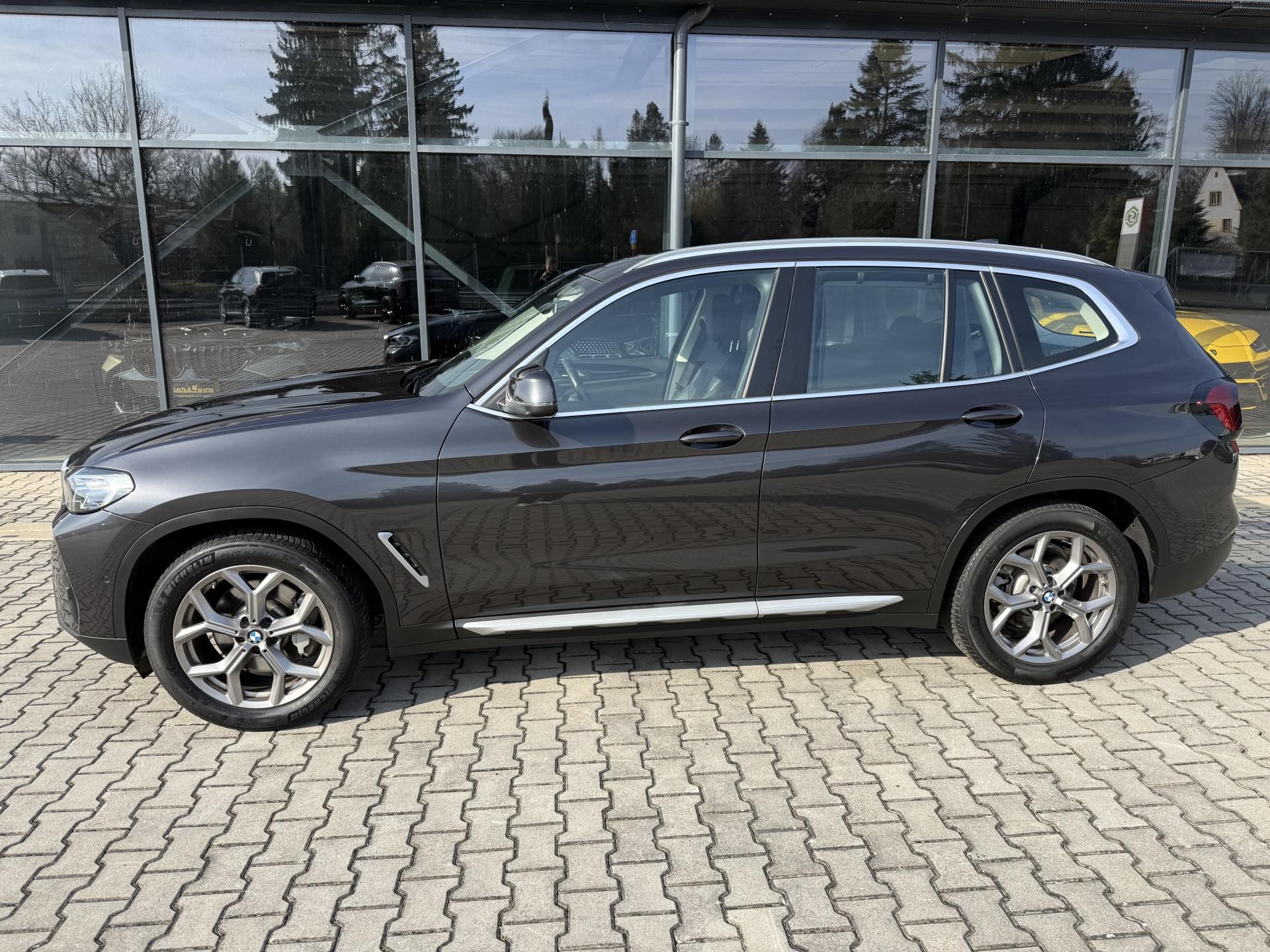 BMW X3, 30XD 210kW LASER PANORAMA CZ!! - fotka 5