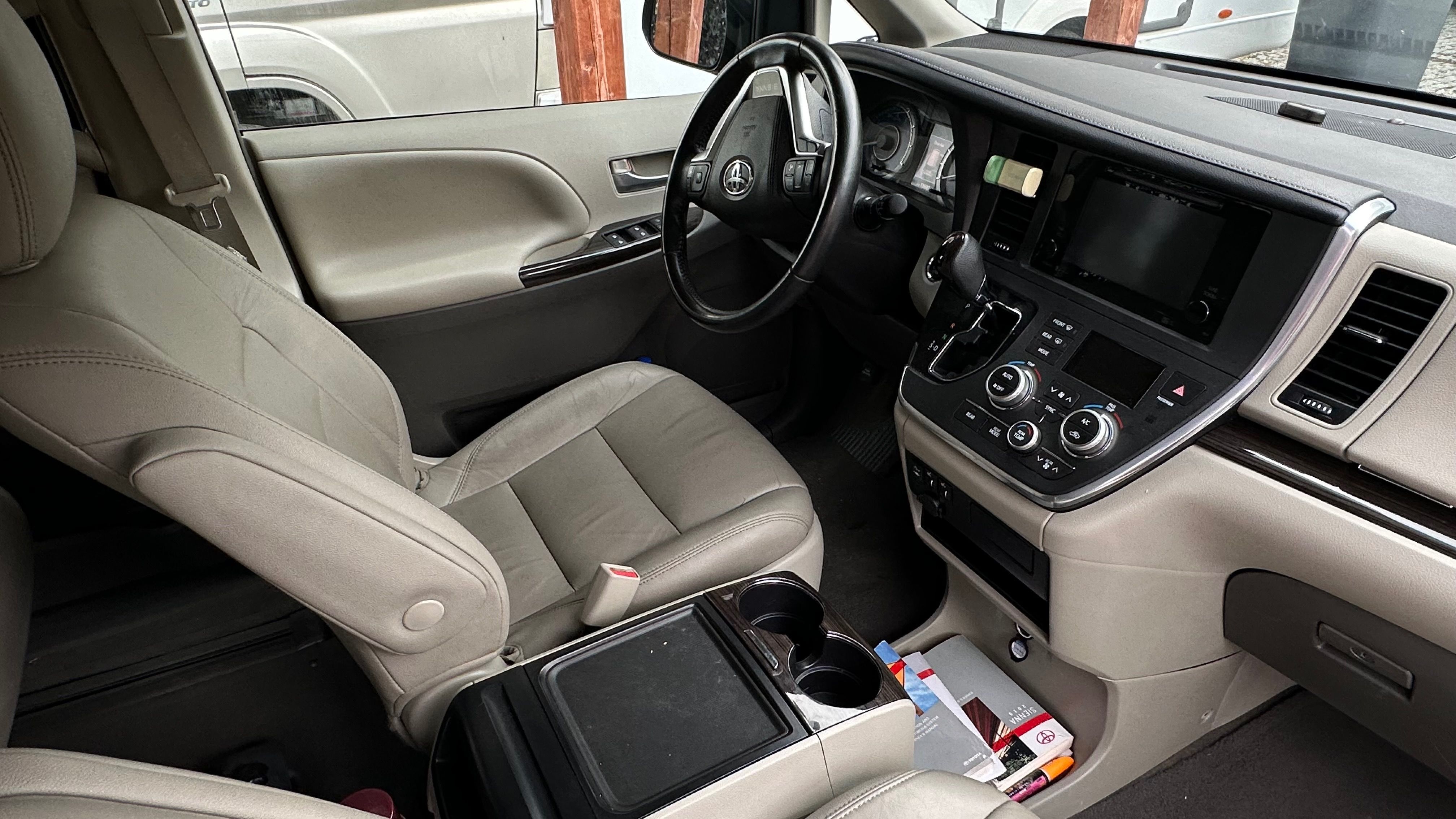 Toyota Sienna, V6 3.5 LPG Sibr Kůže 8mist - fotka 4