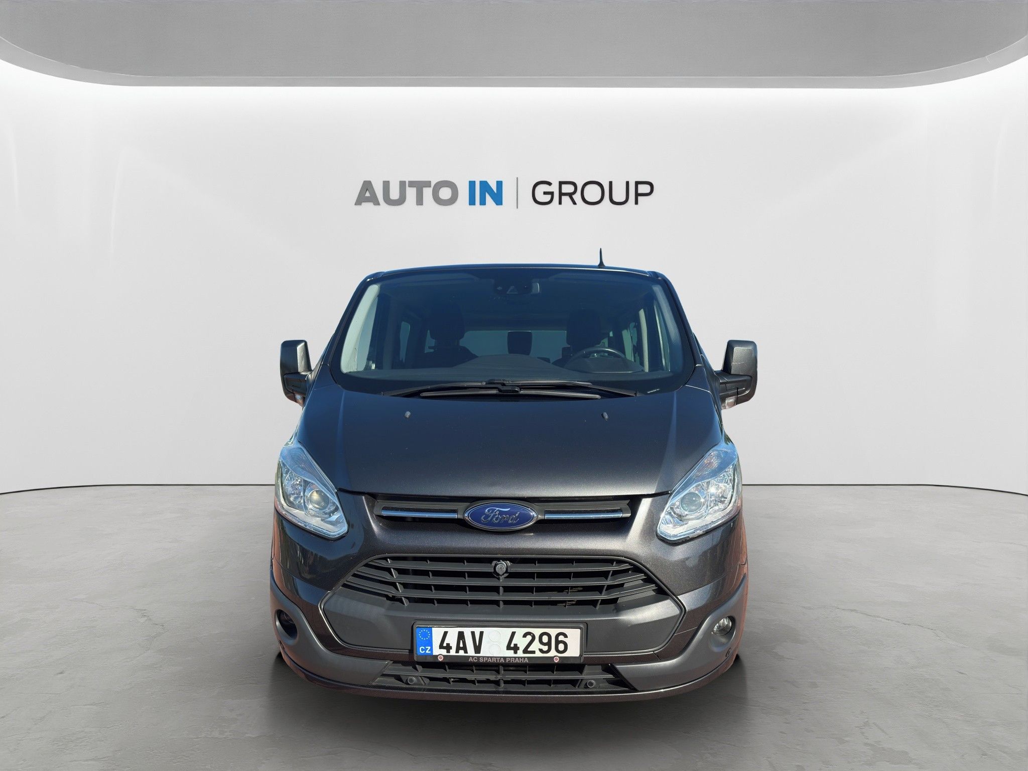 Ford Tourneo Custom, 2.2 TDCi Duratorq Titanium - fotka 2