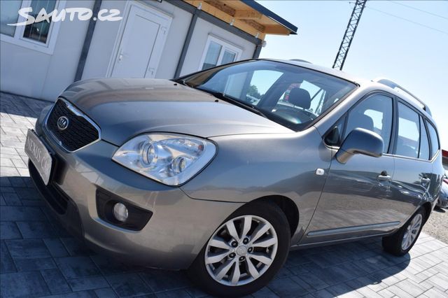 Kia Carens, 1,6 CRDI 85KW NÍZKÉ KM VÝHŘEV