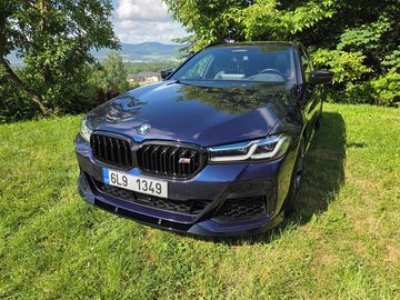 540i xDrive, zaruka 10/2027