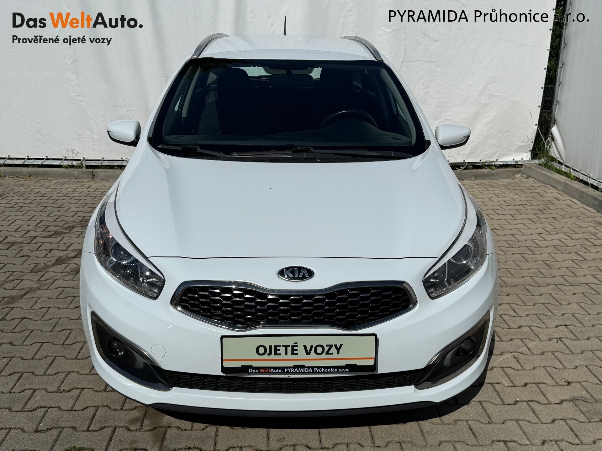 Kia Cee´d, 1.6 CRDi 100 kW Comfort Plus - fotka 4