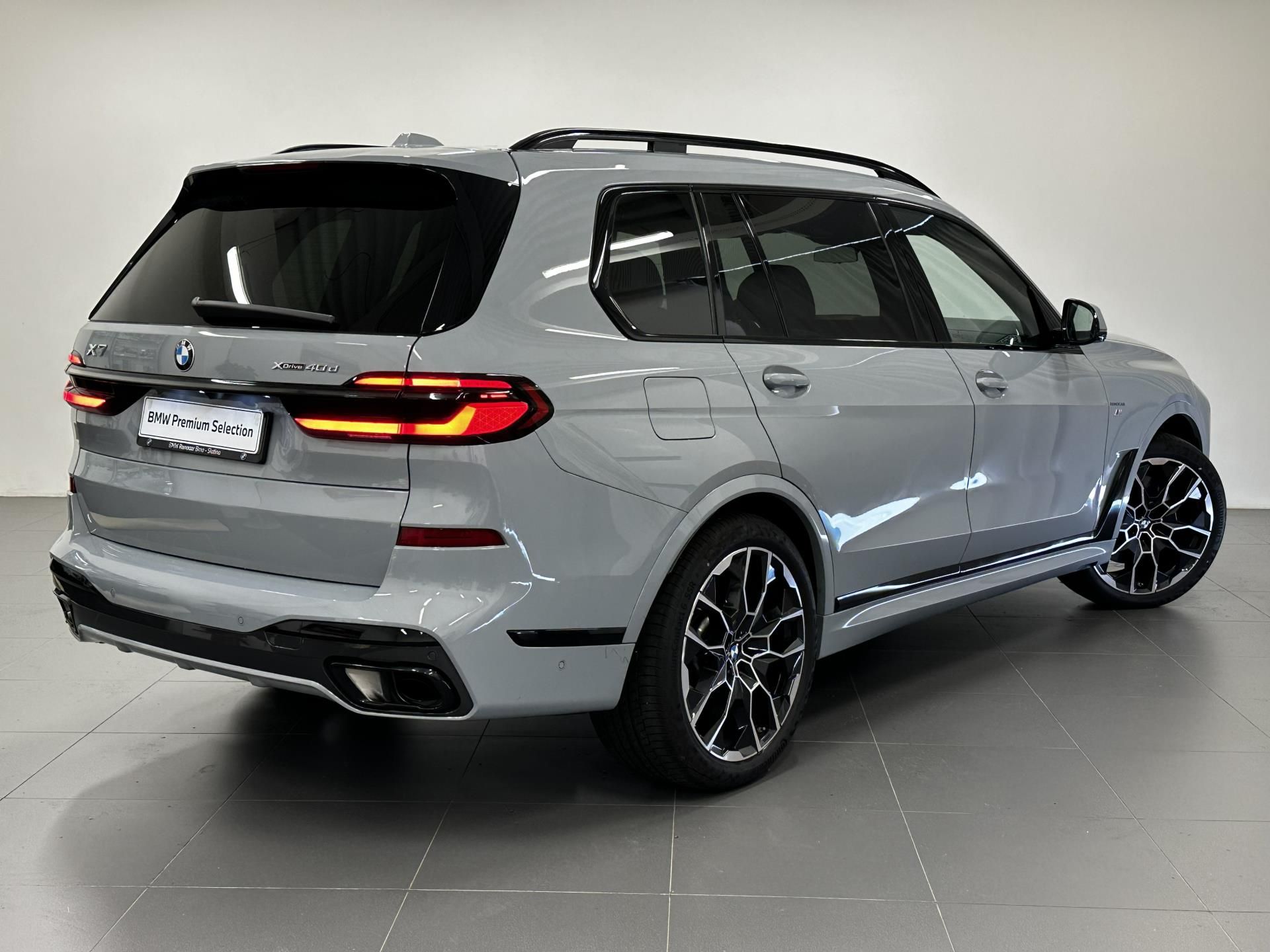 BMW X7, X7 xDrive40d - fotka 3