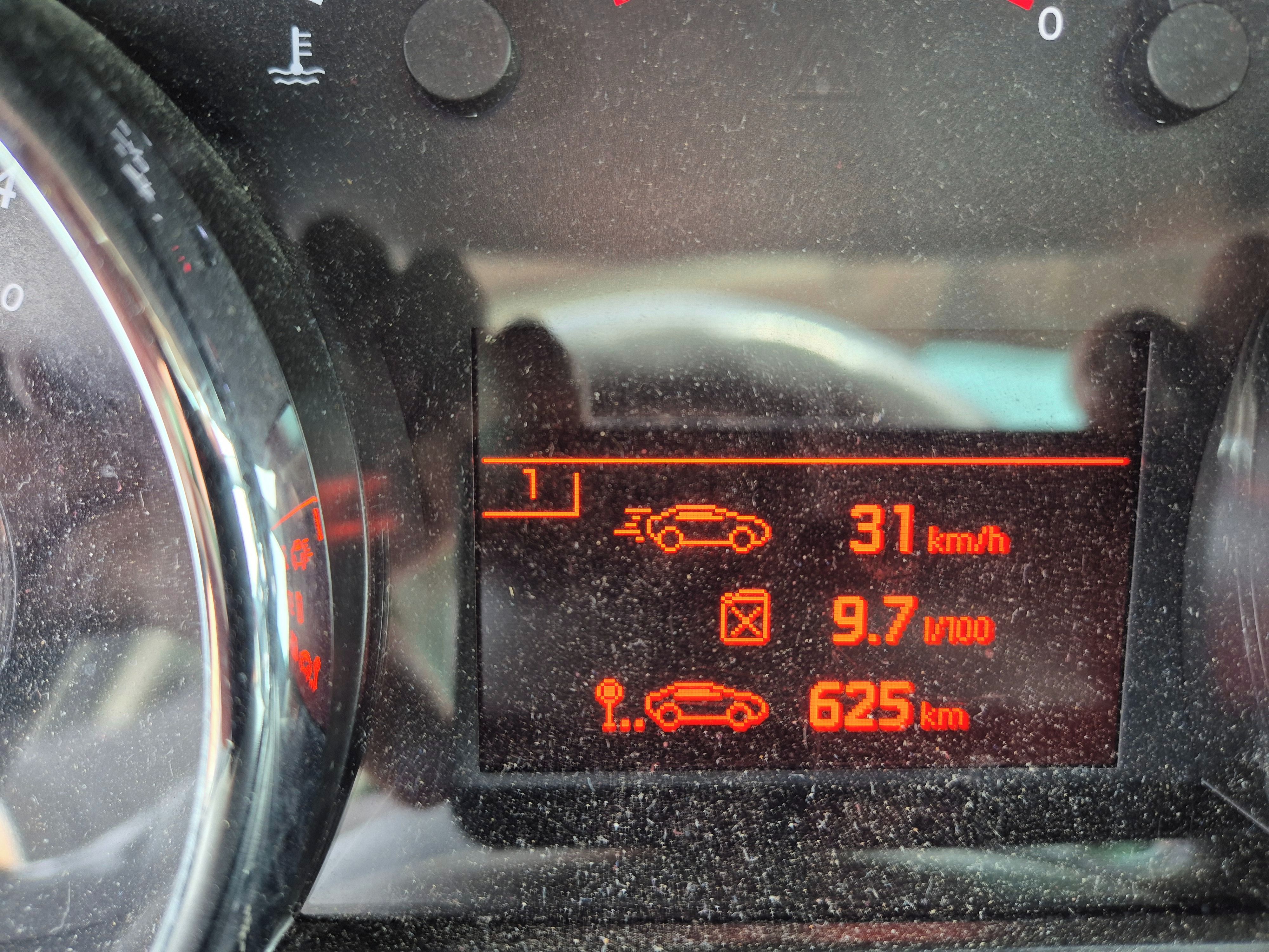 Peugeot 3008, 1,6 - fotka 6