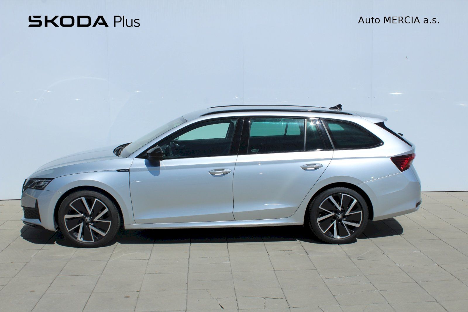 Škoda Octavia, OCT.COMBI SPORTLINE 1,5 TSI 11 - fotka 3