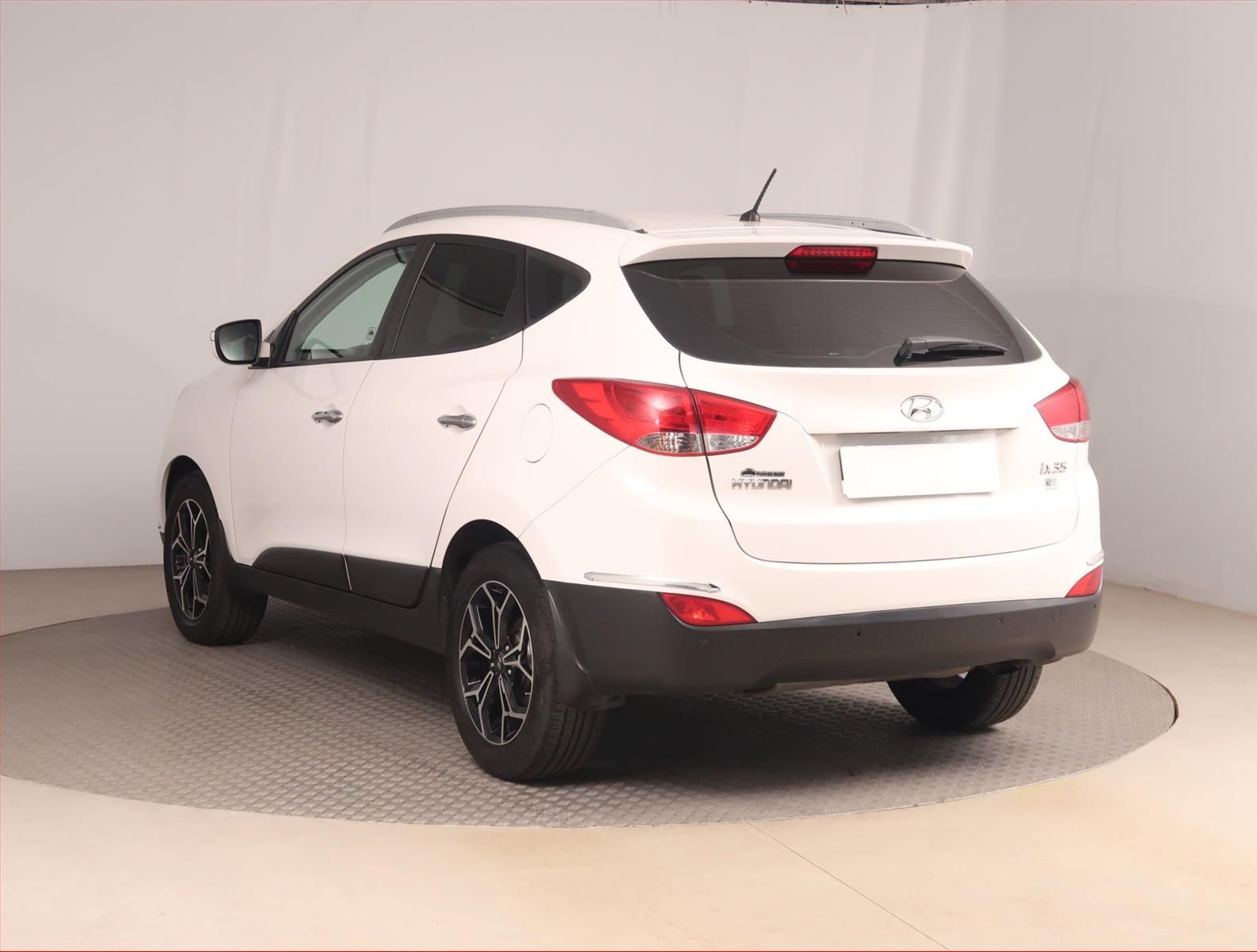 Hyundai ix35, 1.6 GDI, Kůže - fotka 4