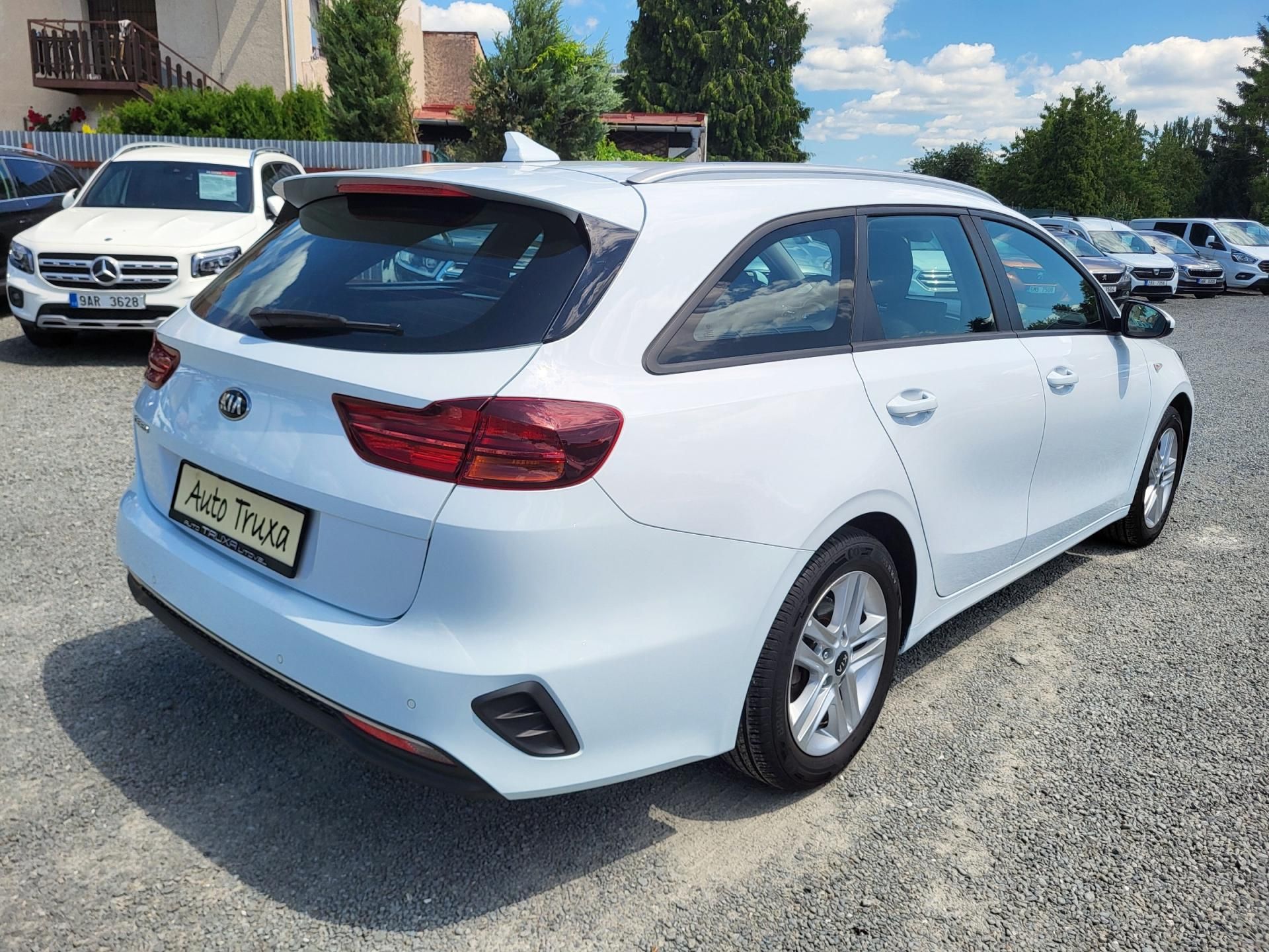 Kia Cee´d, SW 1.5 T-GDI 118kW *ČR - fotka 4