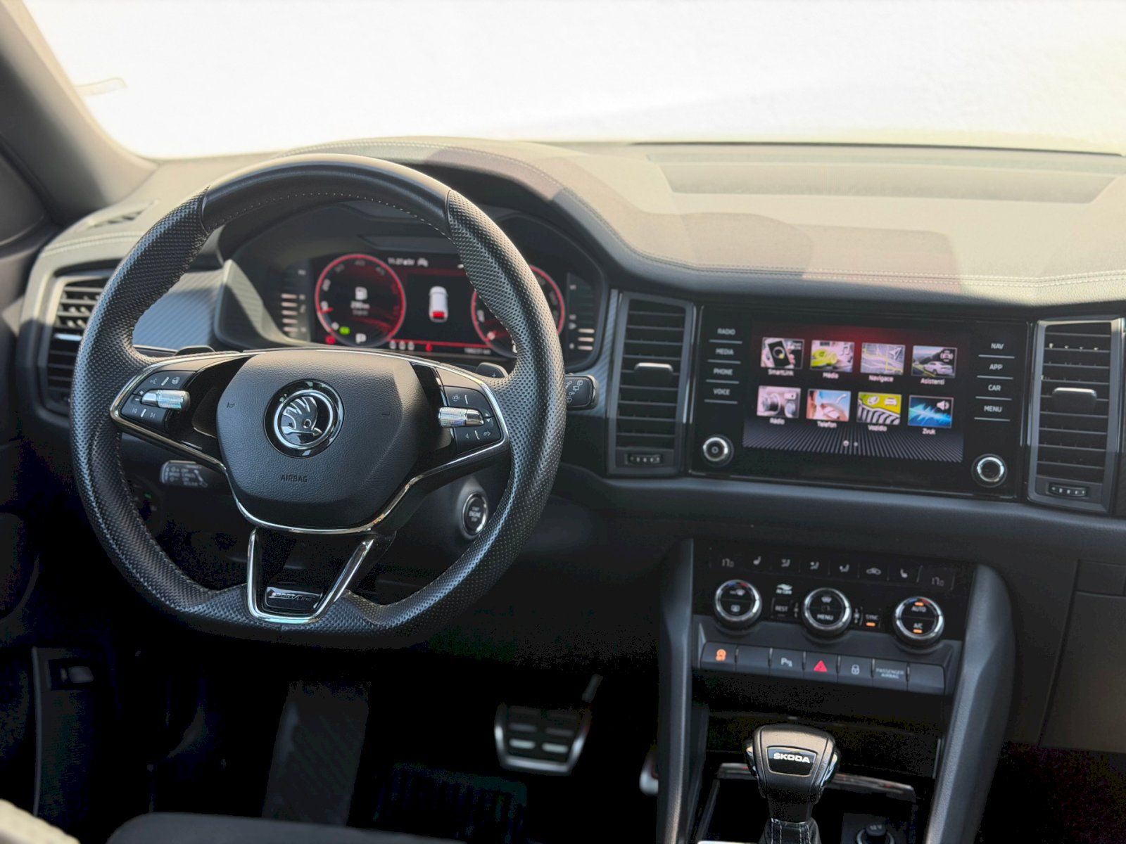 Škoda Kodiaq, 2.0TDi 110kW DSG SPORTLINE - fotka 5
