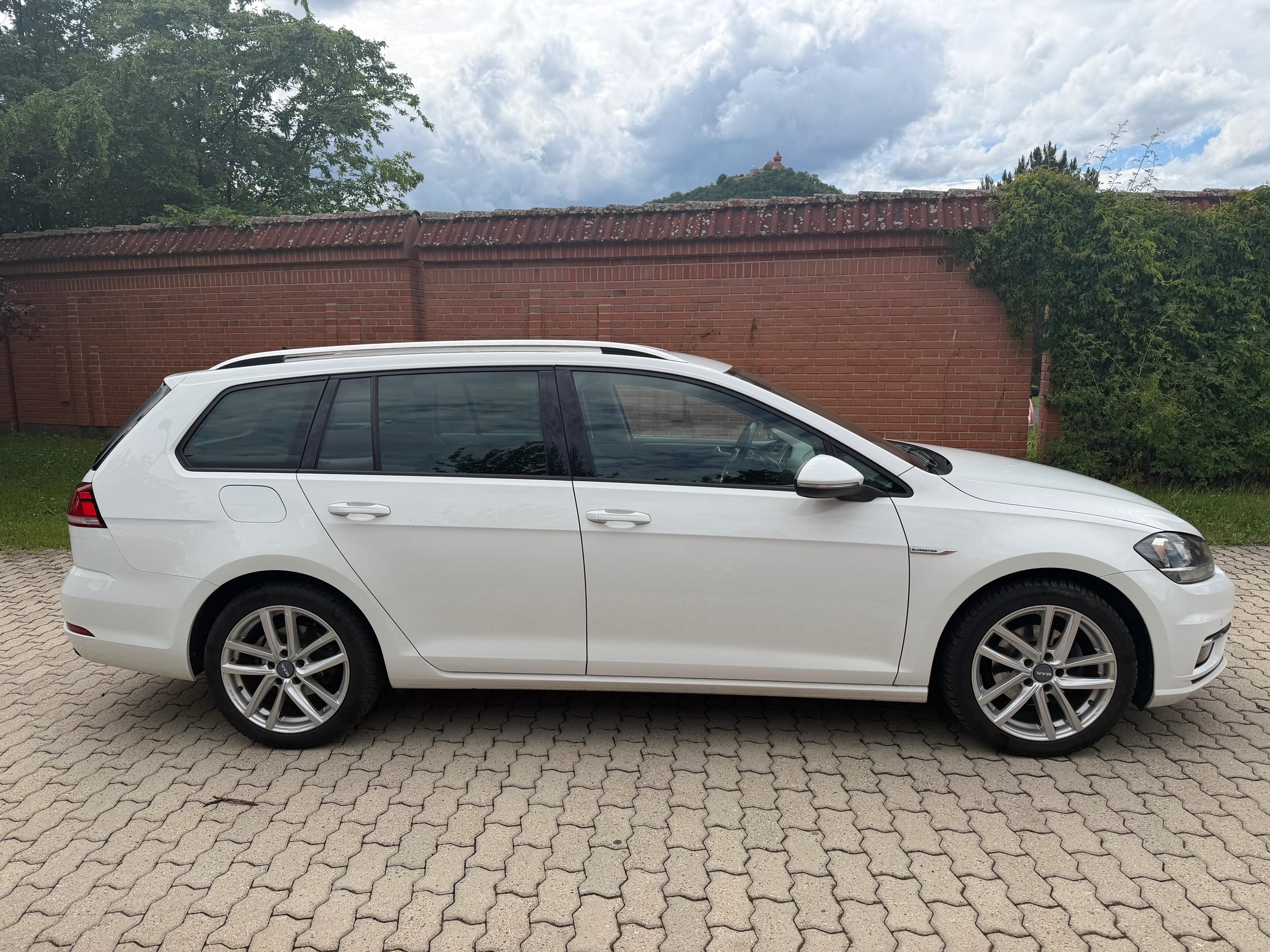 Volkswagen Golf, 1.5 TSI BLUEMOTION - fotka 4