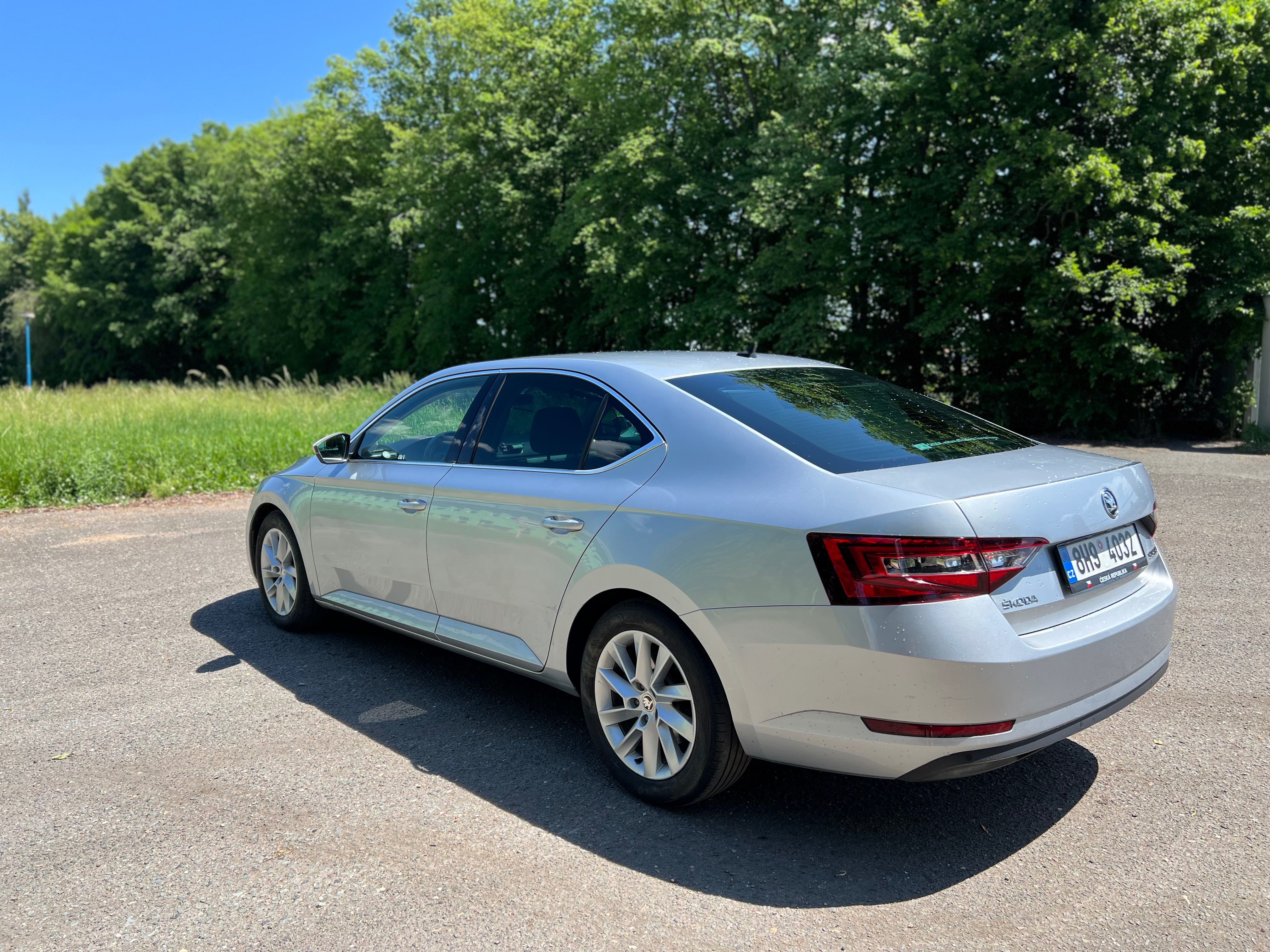 Škoda Superb, 2.0 tdi 103kw - fotka 6