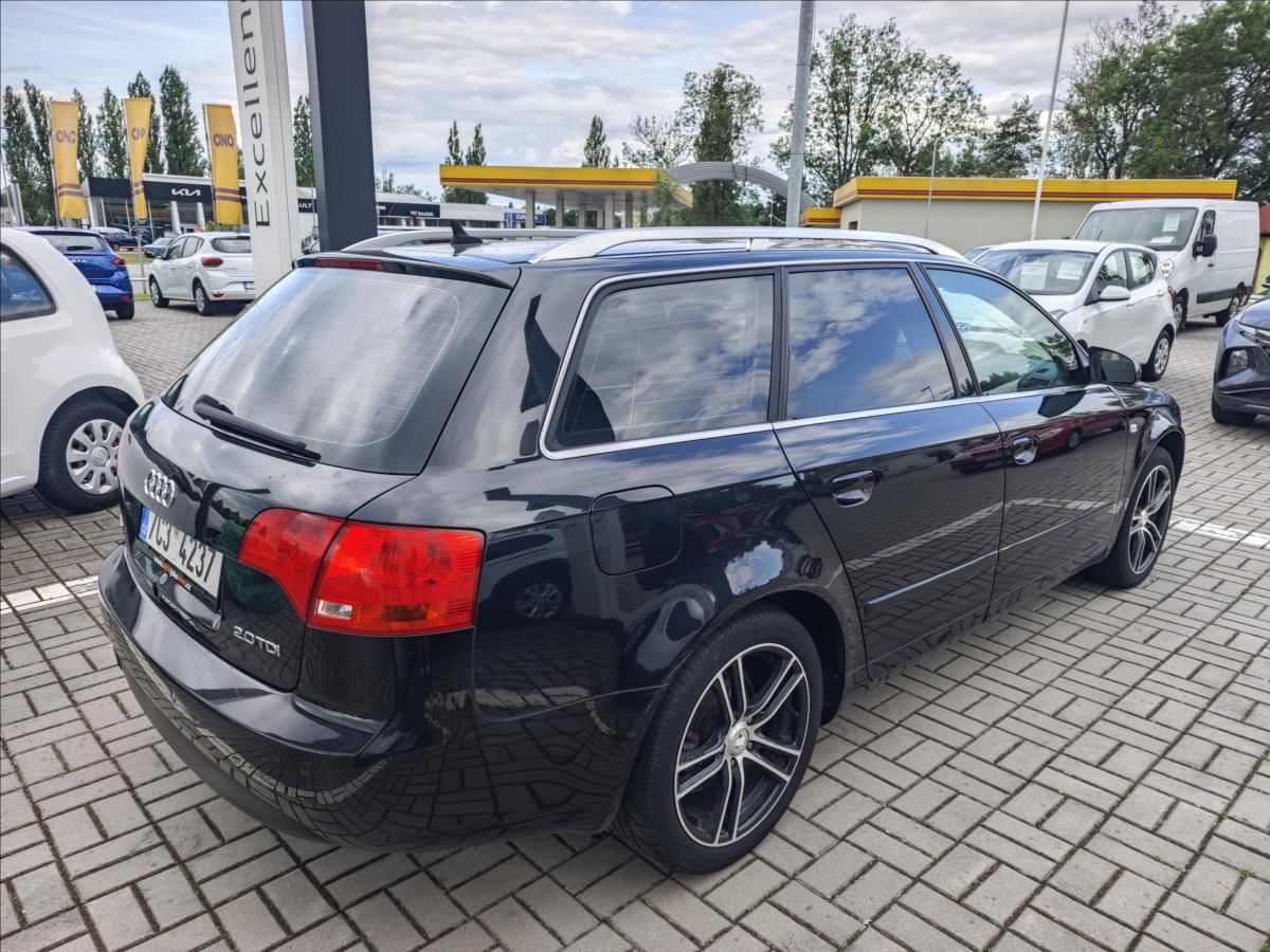 Audi A4 Avant, 2,0 TDI 103kW - fotka 6