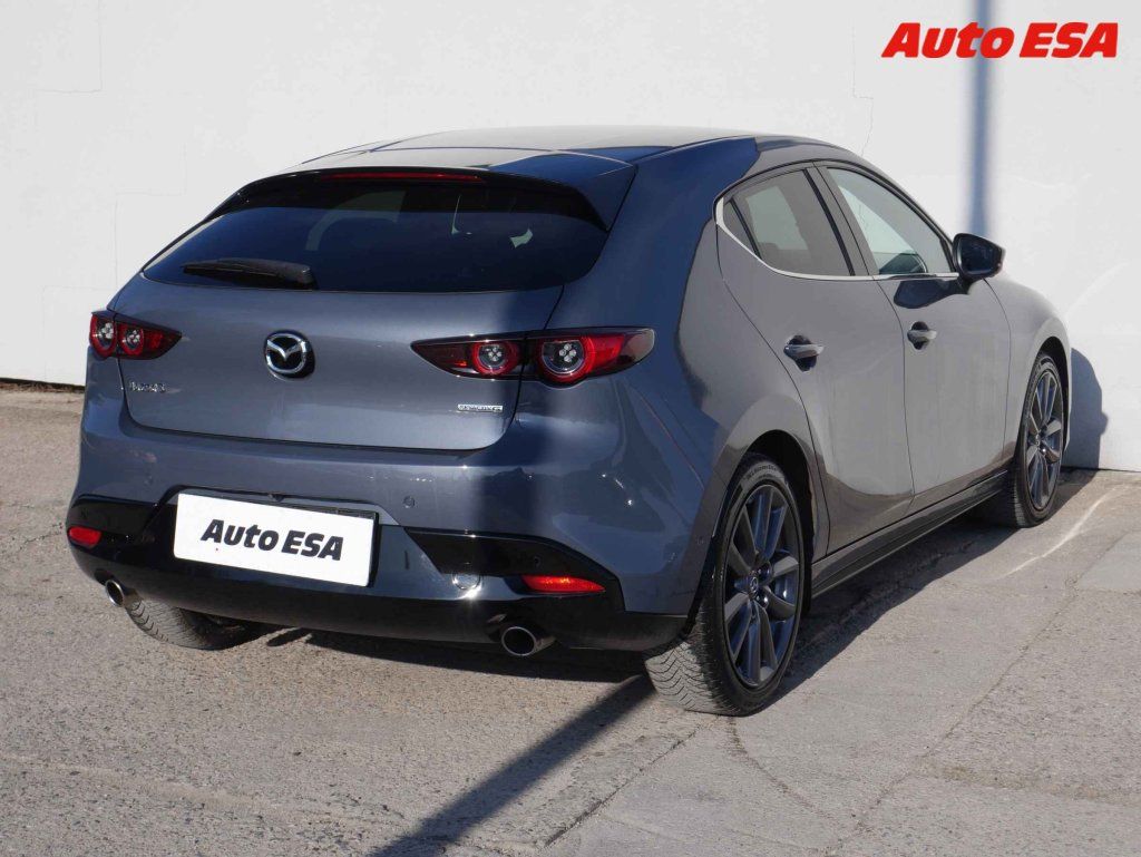 Mazda 3, 2.0i,AT,LED,navi - fotka 6