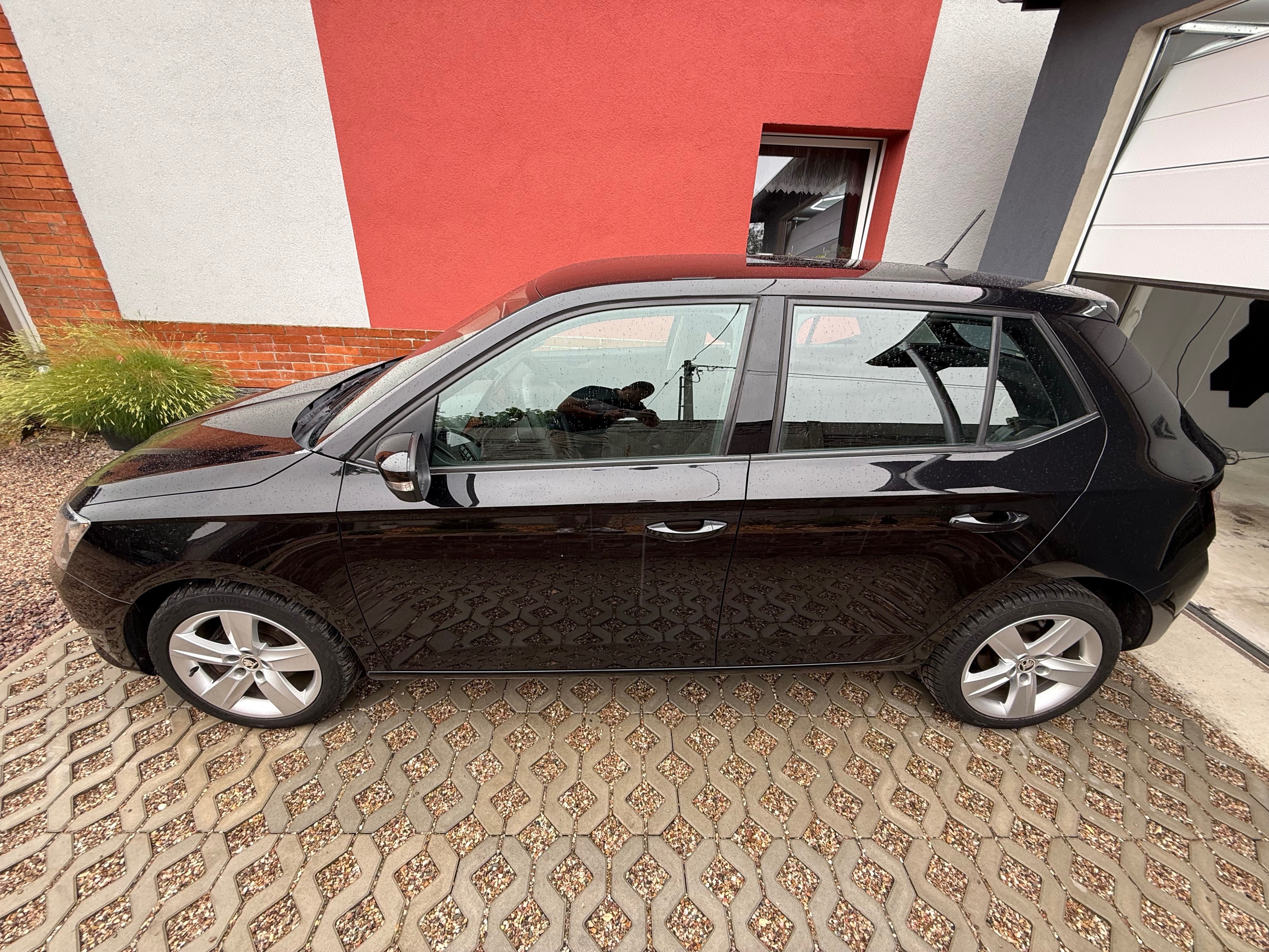 Škoda Fabia, 3 1.2TSI 66kW Cool & Sound - fotka 2