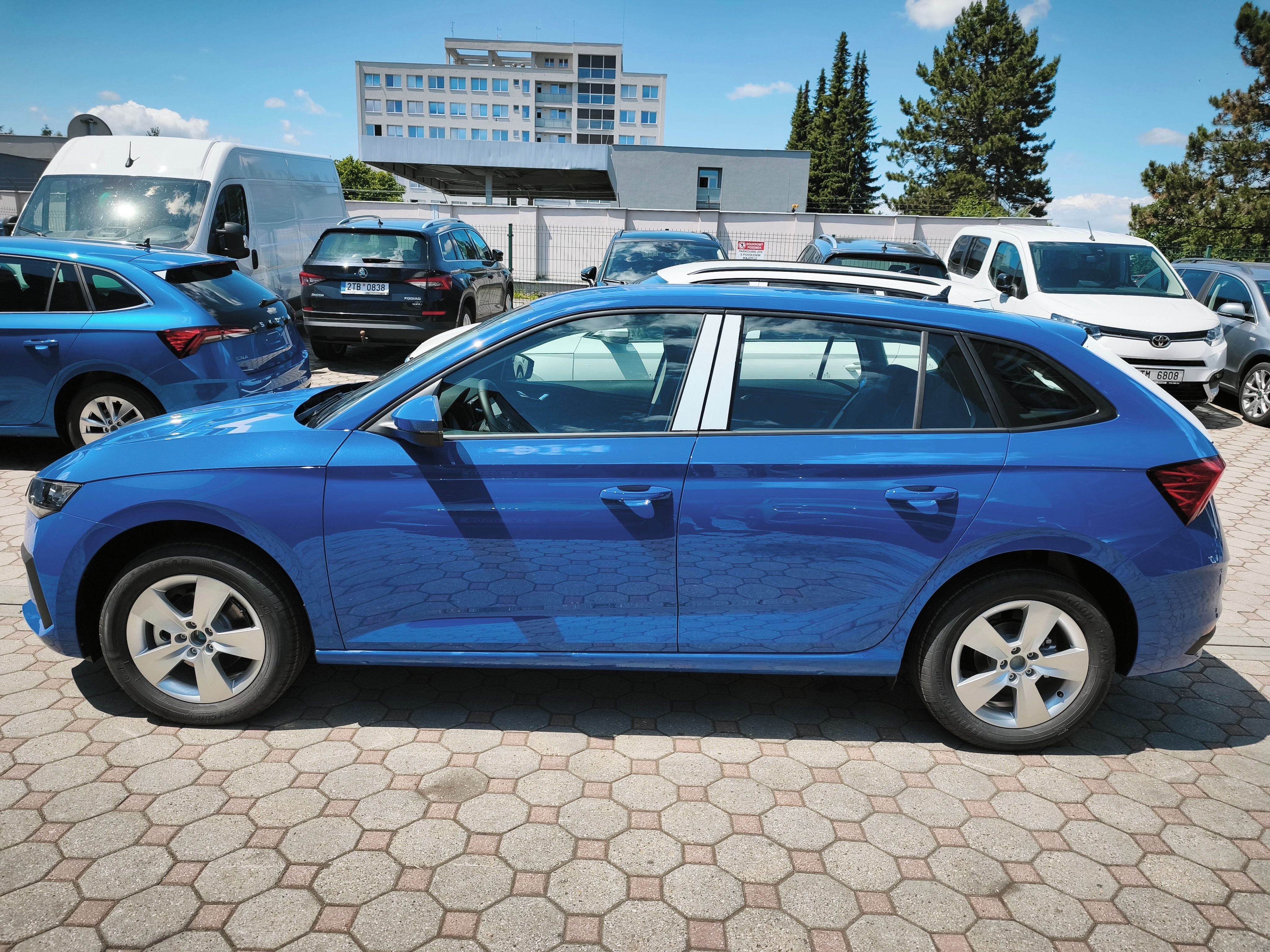 Škoda Scala, Classic 1,0TSI 85kW 6-st. man. - fotka 2
