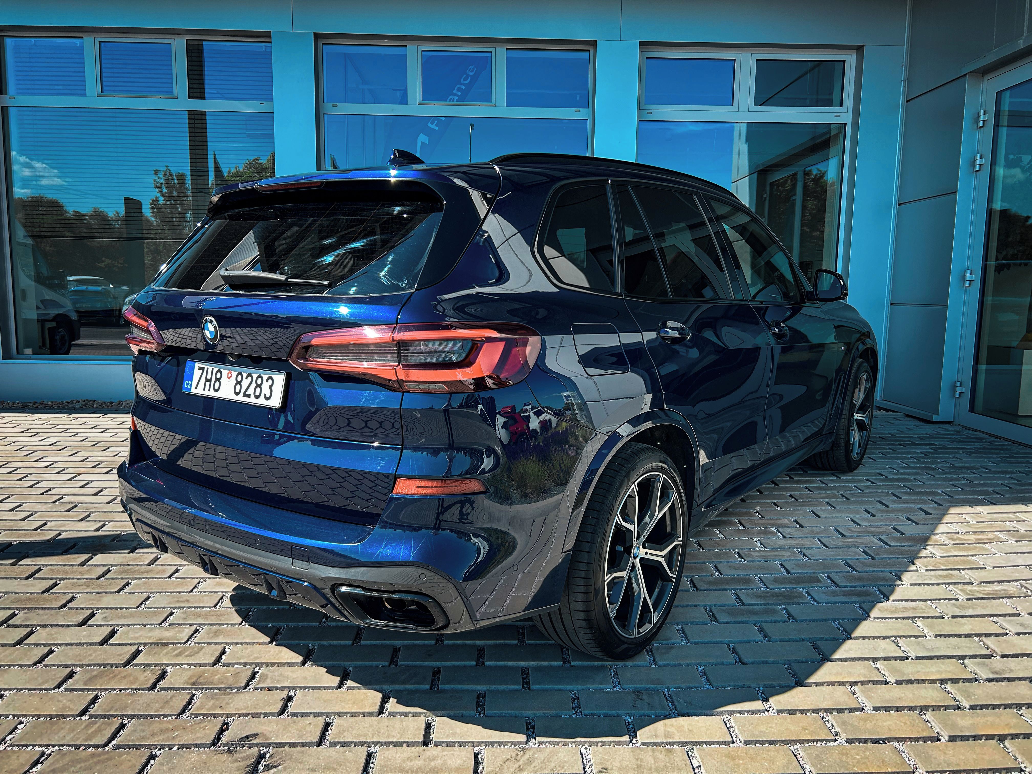 BMW X5, M50i xDrive INDIVIDUAL + LASER - fotka 6