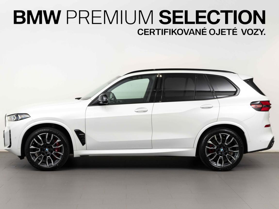 BMW X5, M60i - fotka 3