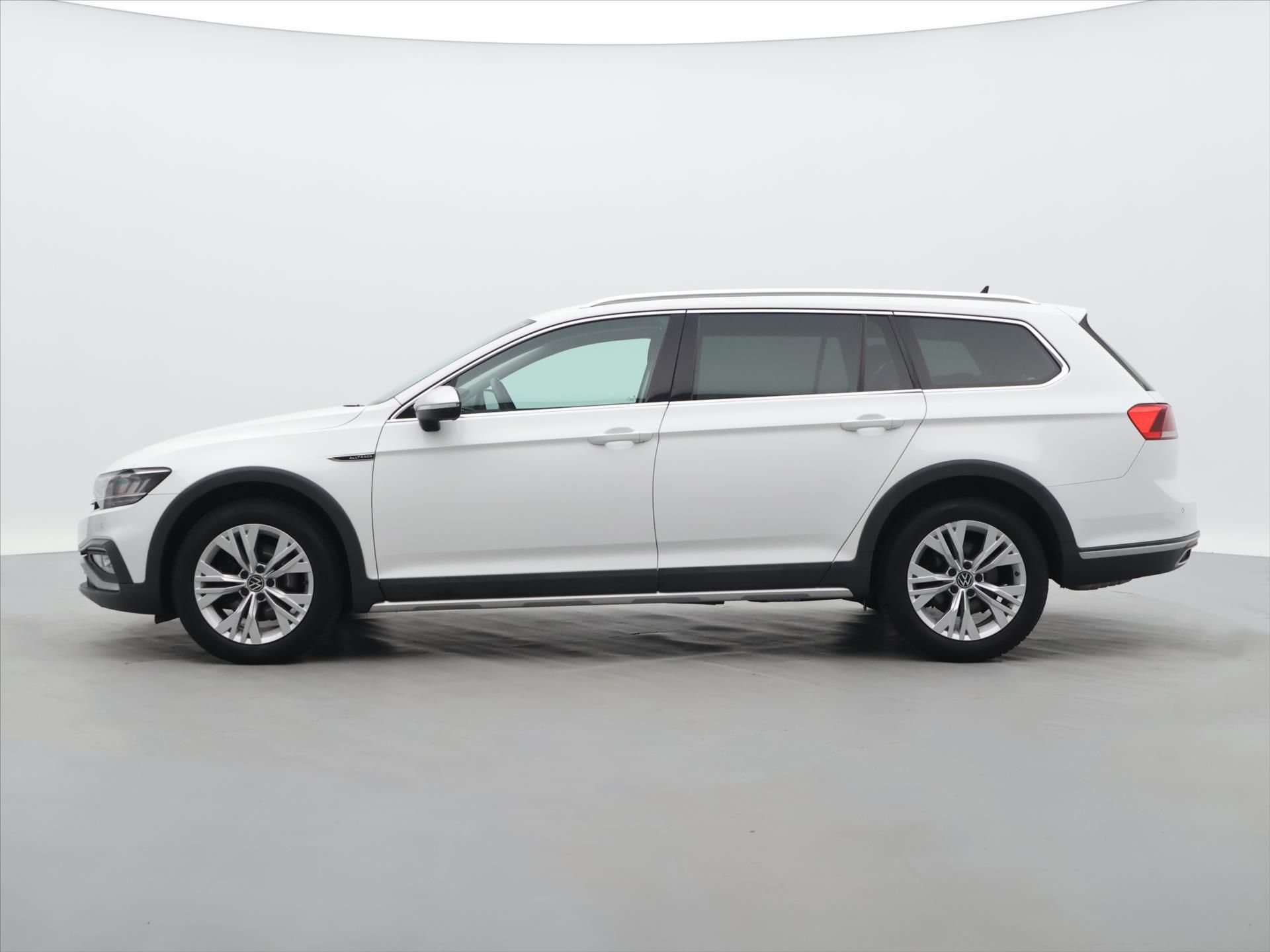 Volkswagen Passat, Alltrack 2,0 TDI 147kW 4M DSG - fotka 4