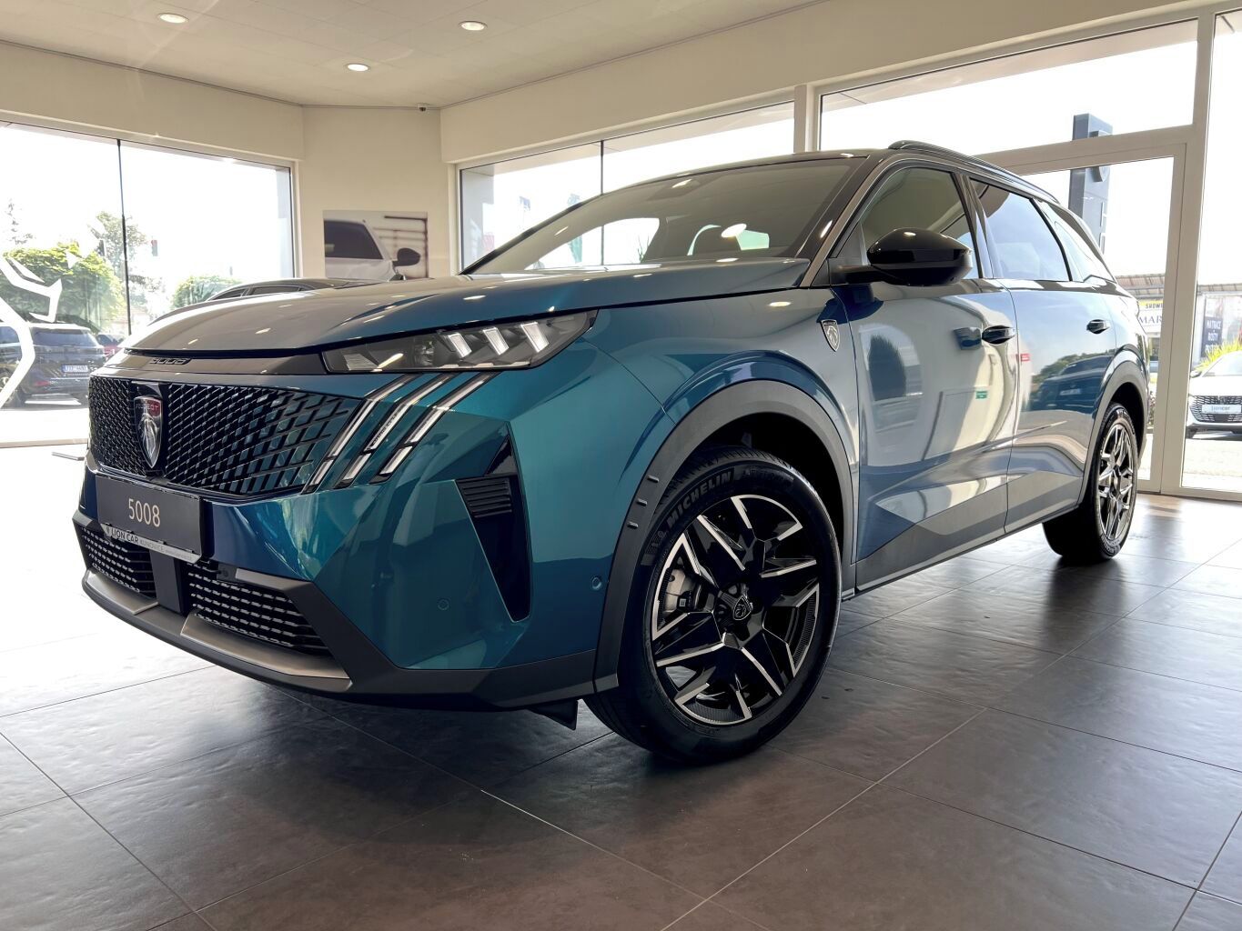 Peugeot 5008, GT Hybrid 145 e-DCS6 - fotka 2