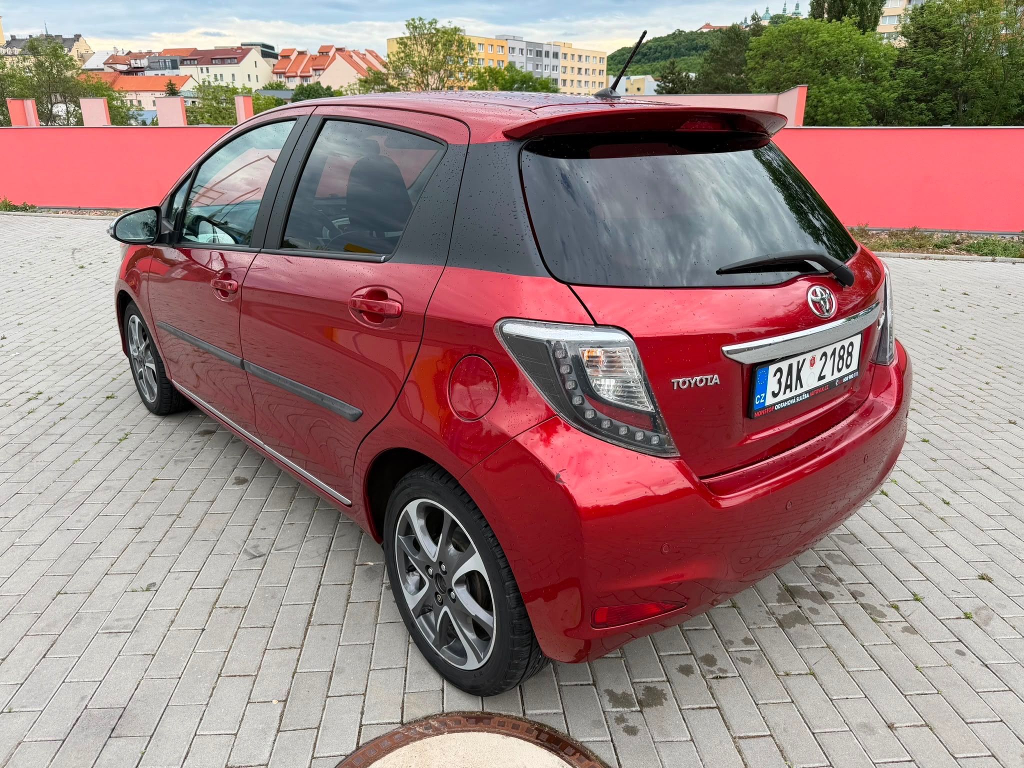 Toyota Yaris, 1.33 VVT-73 kW Automat - fotka 4