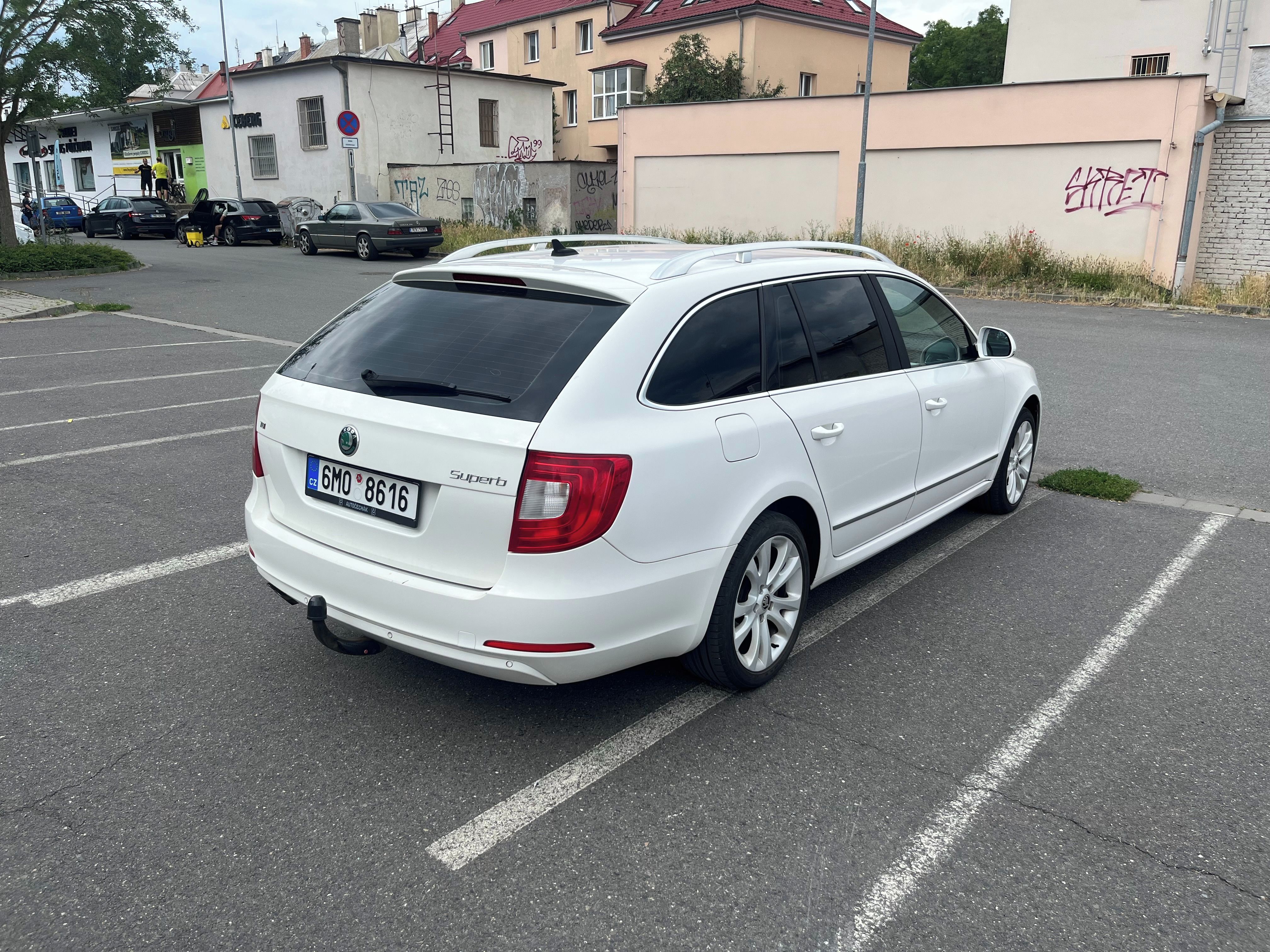 Škoda Superb, 2,0 TDI, 2013 - servisováno - fotka 3