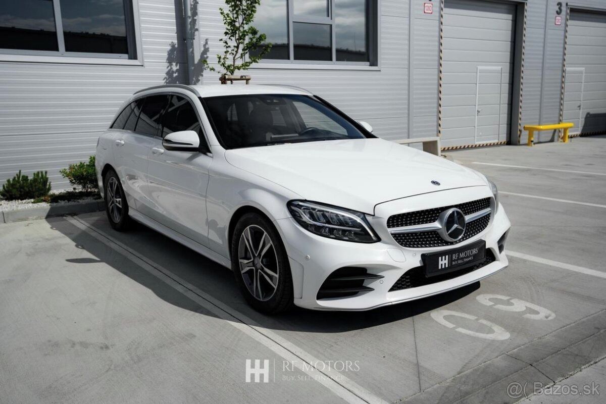 Mercedes-Benz Třídy C - fotka 2
