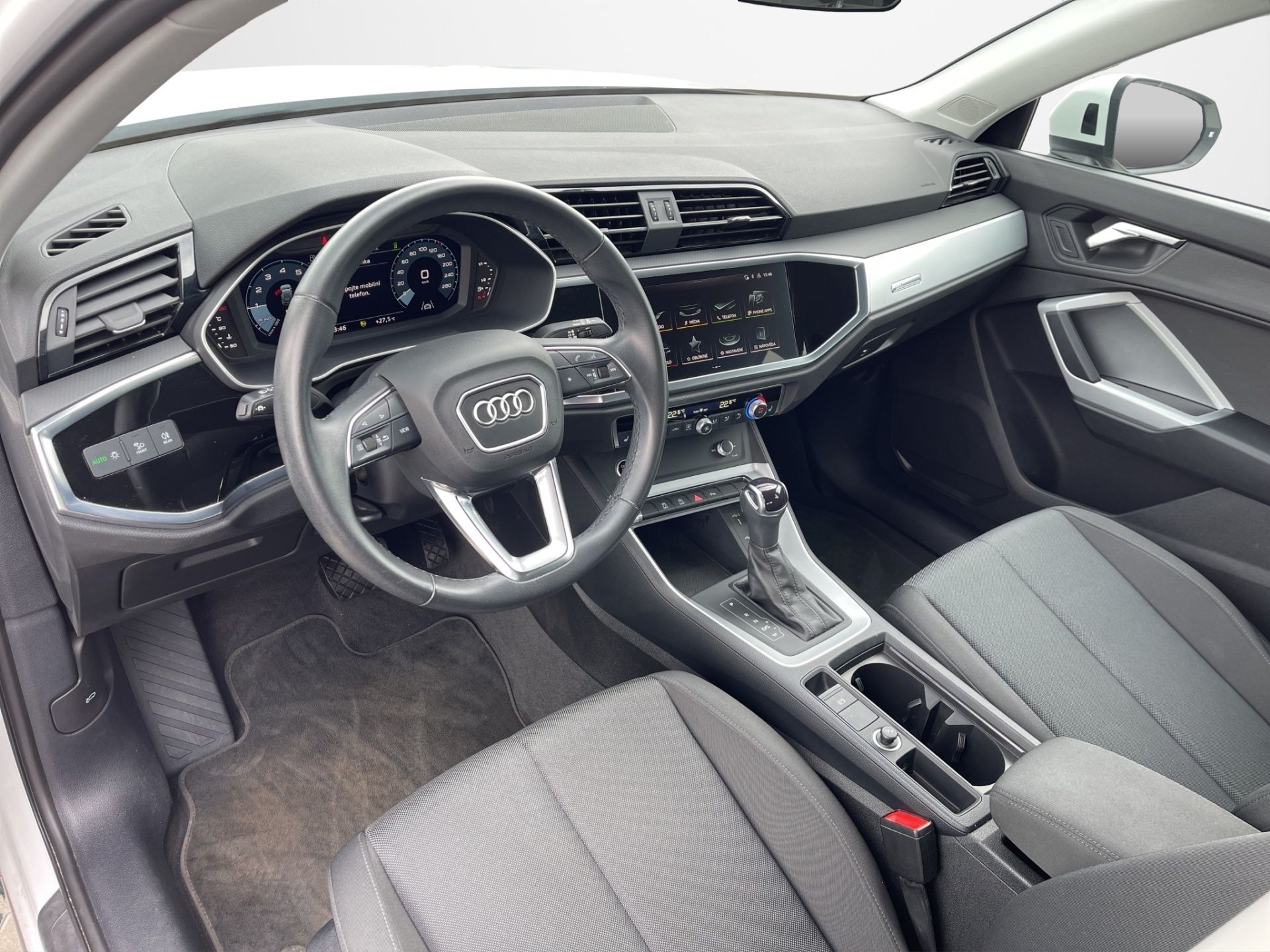 Audi Q3, 1.5 TFSI 110 kW S-Tronic - fotka 5