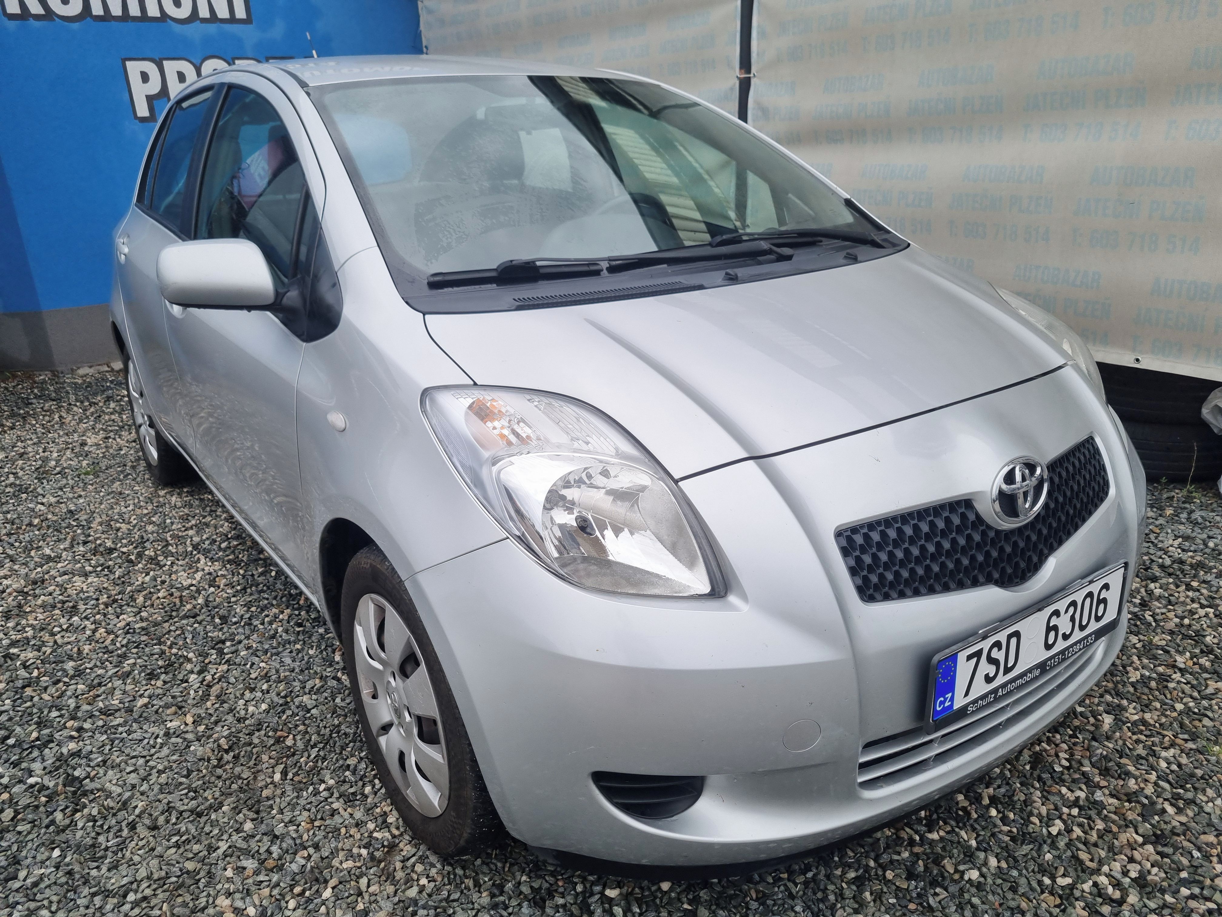 Toyota Yaris, 1.3 VVT-I 64 KW - fotka 4